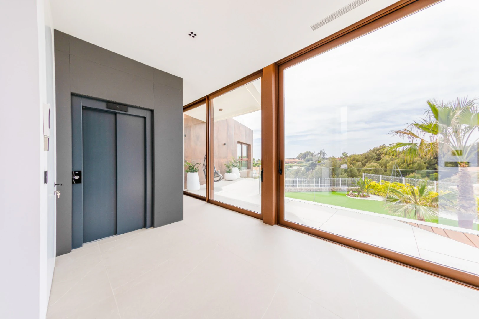 Modern New Build Villa with SPA Zone and Panaramic Views for Sale in Benidorm