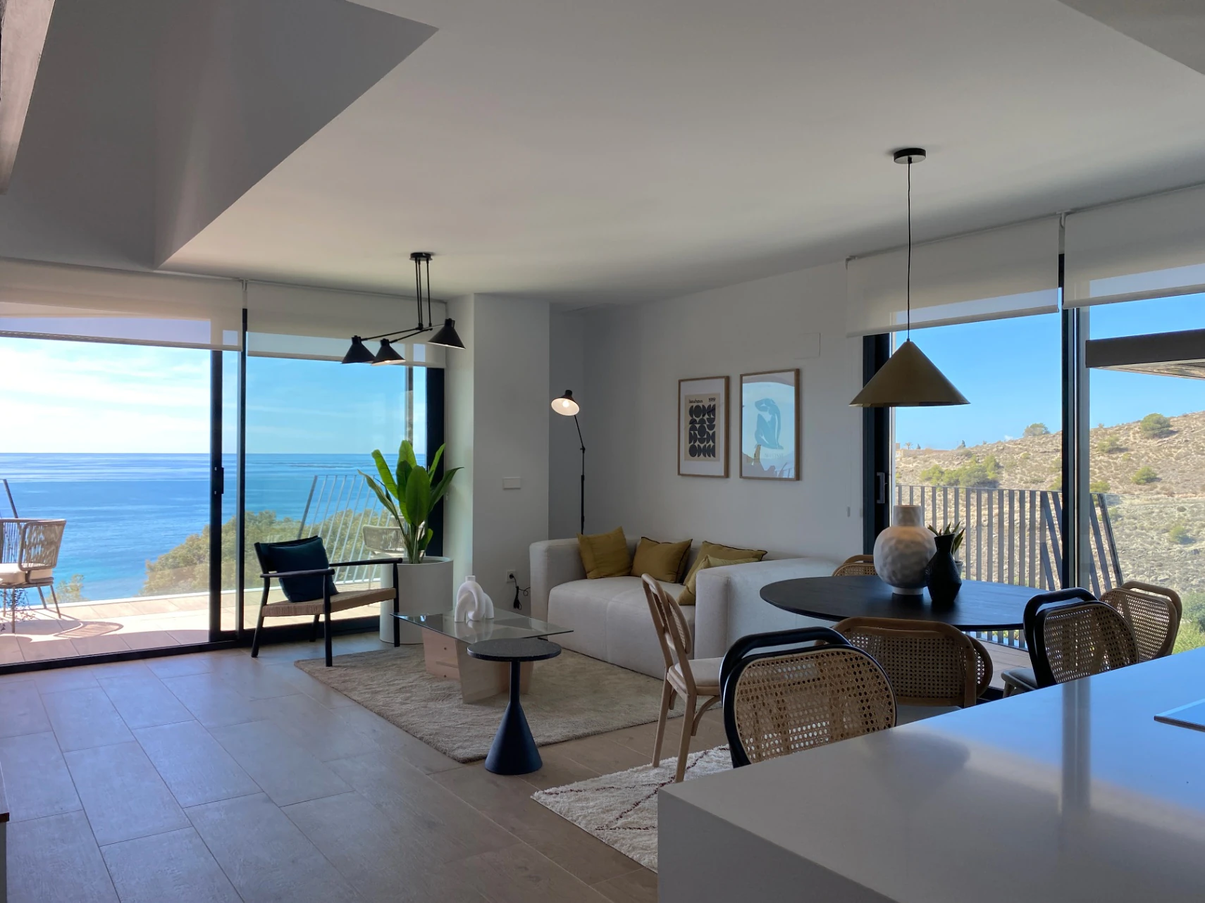 Top-Floor Luxury Apartment with Rooftop Pool for sale in Villajoyosa