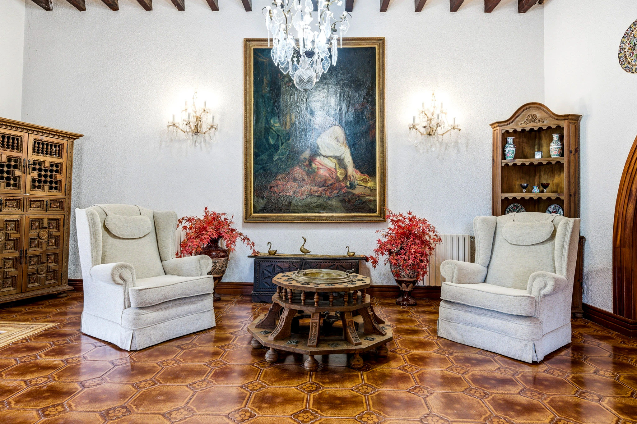 Exclusive Mediterranean Estate with Vineyards and Lakes for sale in Novelda