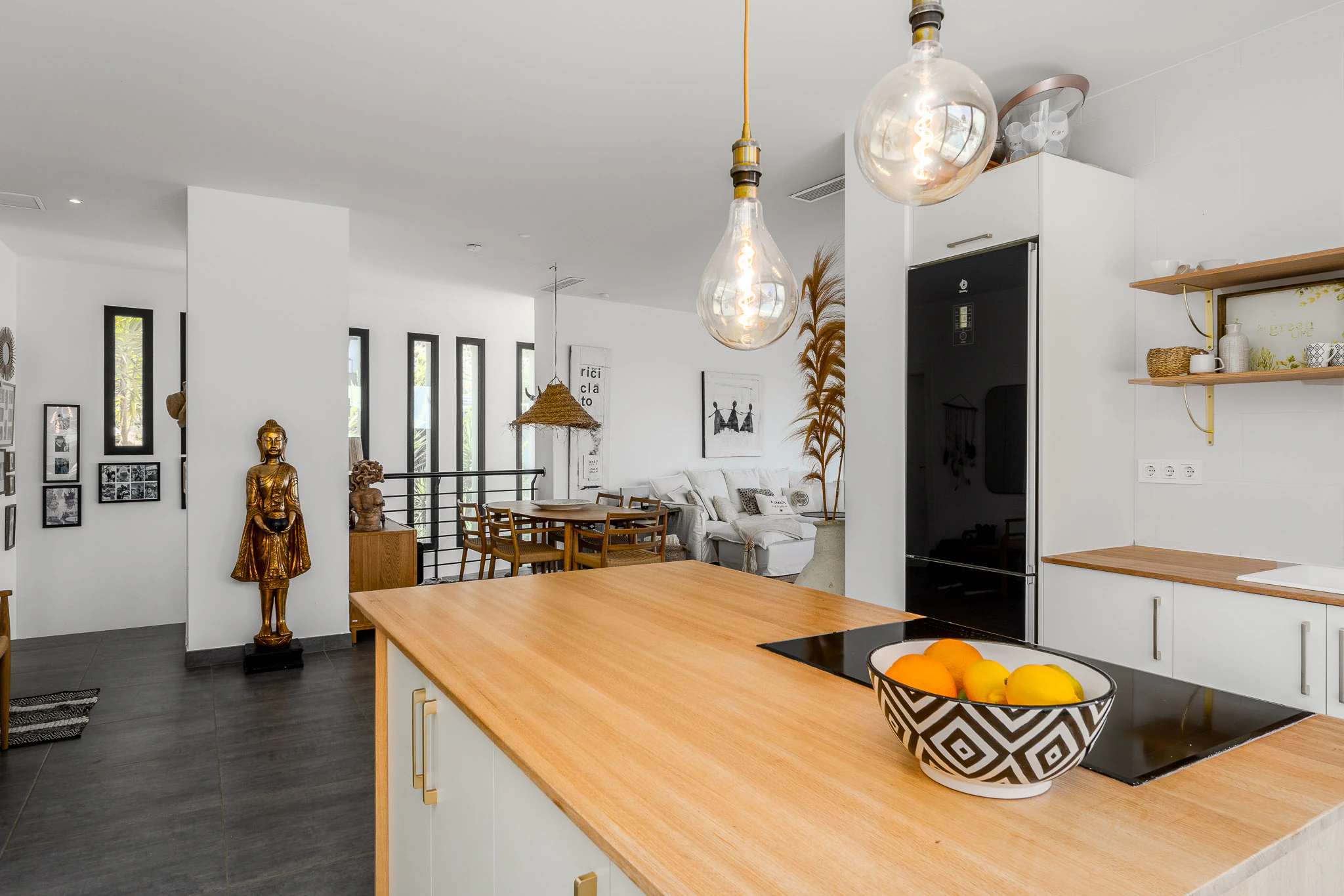 Luxury Villa in Altea with open views and High-End Finishes
