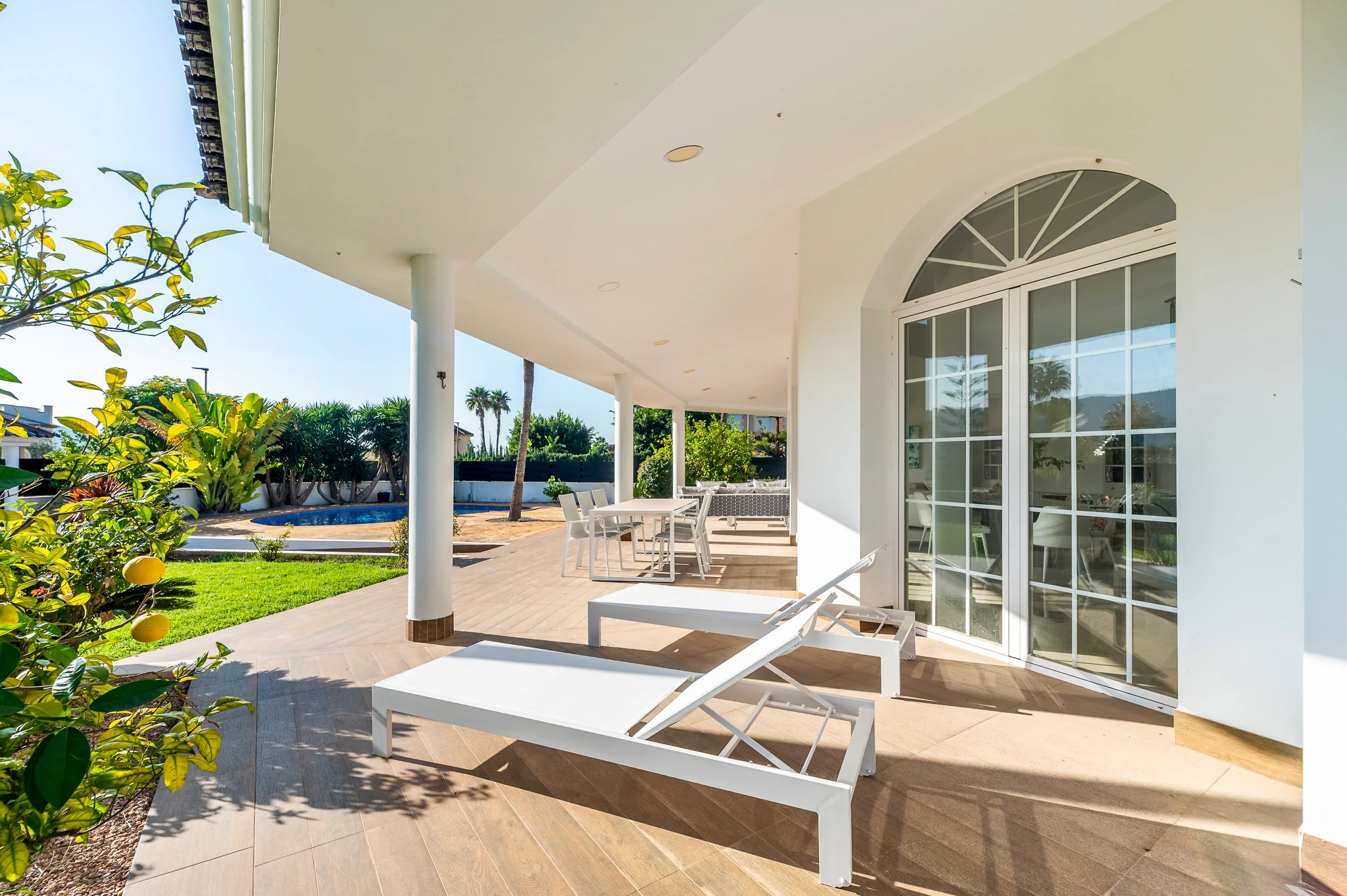 Moderne Villa zum Verkauf in Alfaz del Pi mit Sauna und Kino