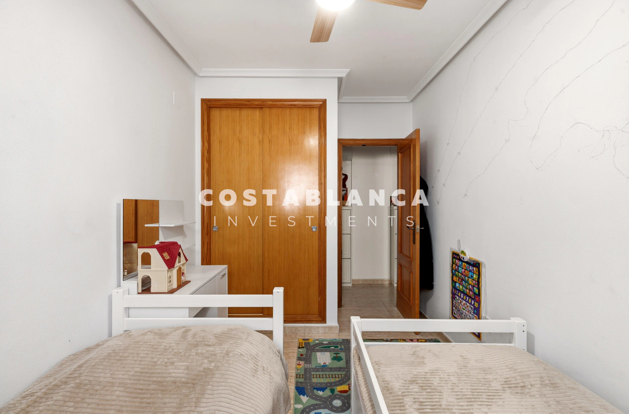 Well Located Apartment Near the Beach with Excellent Rental Appeal for sale in Villajoyosa