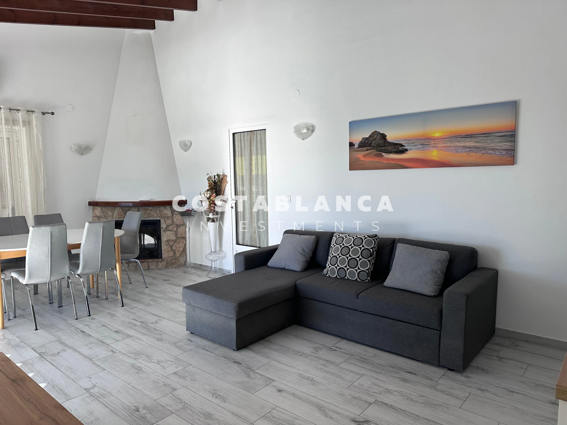Sunny Mediterranean villa for sale in Moraira