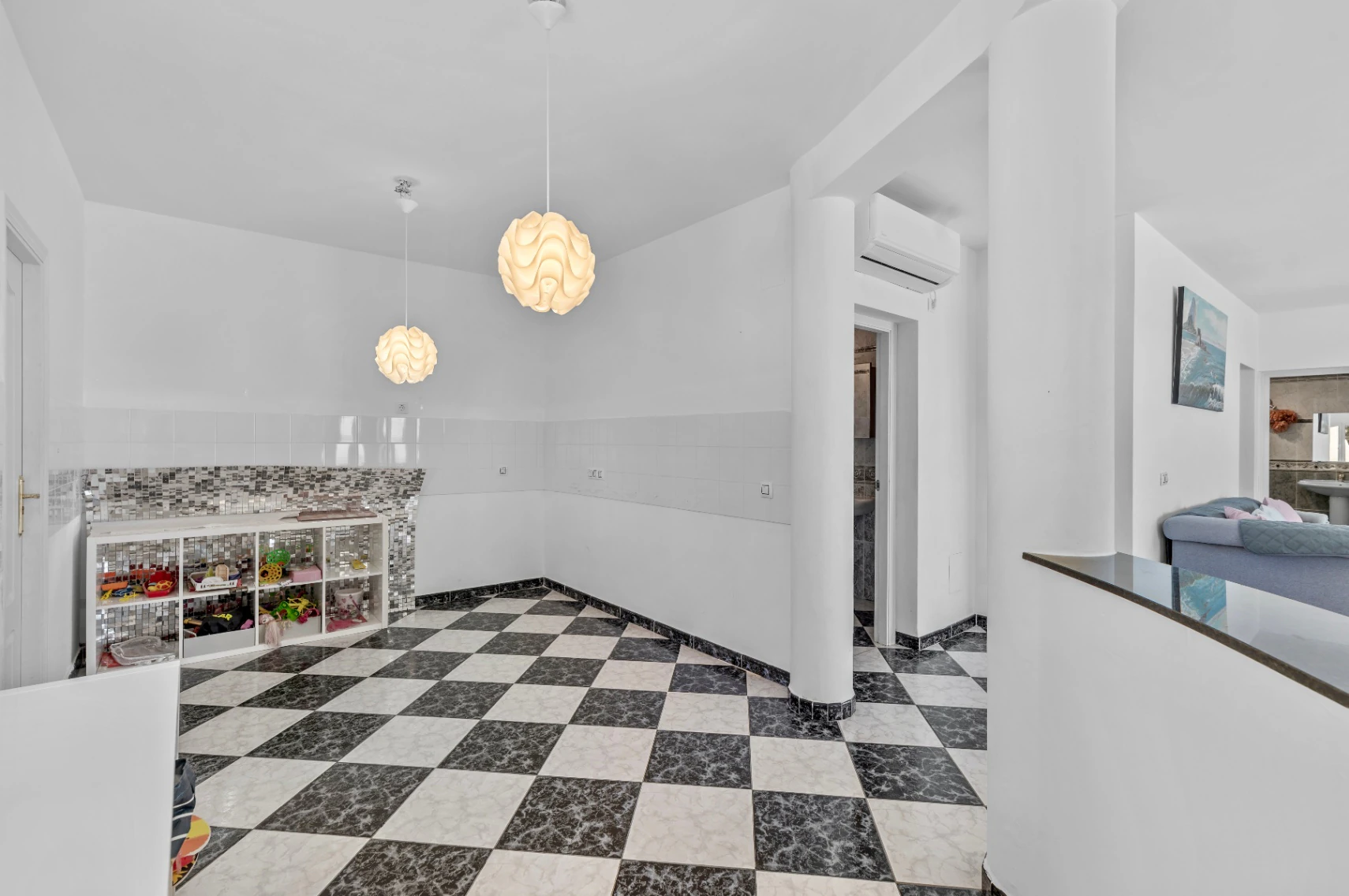 STUNNING MEDITERRANEAN VILLA FOR SALE IN CALPE WITH PANORAMIC SEA AND MOUNTAIN VIEWS
