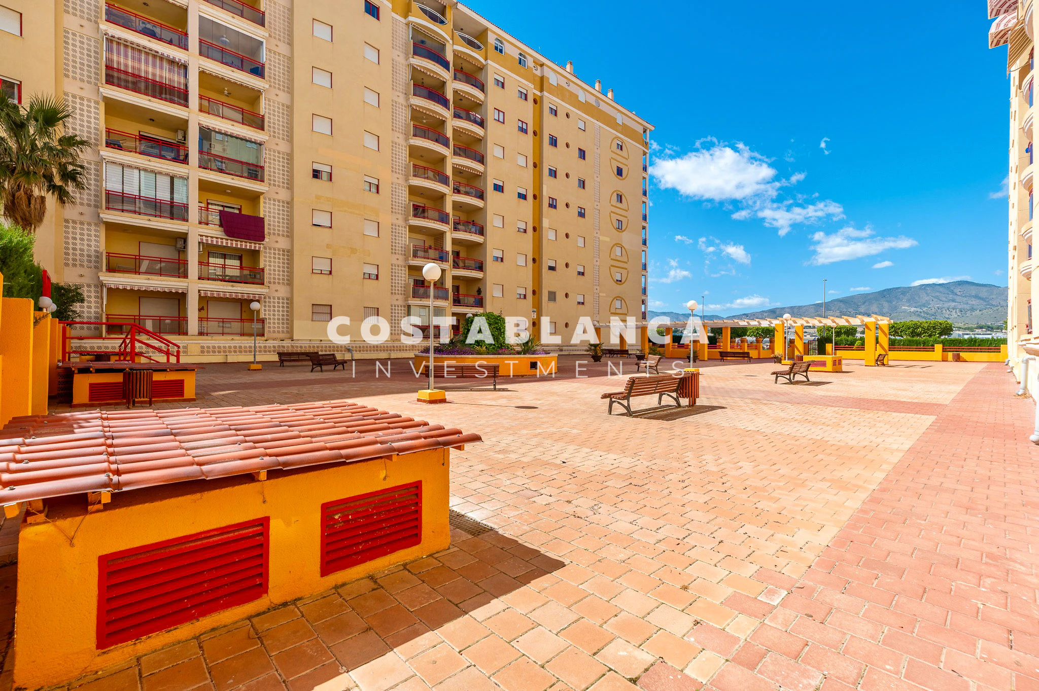 Well Located Apartment Near the Beach with Excellent Rental Appeal for sale in Villajoyosa