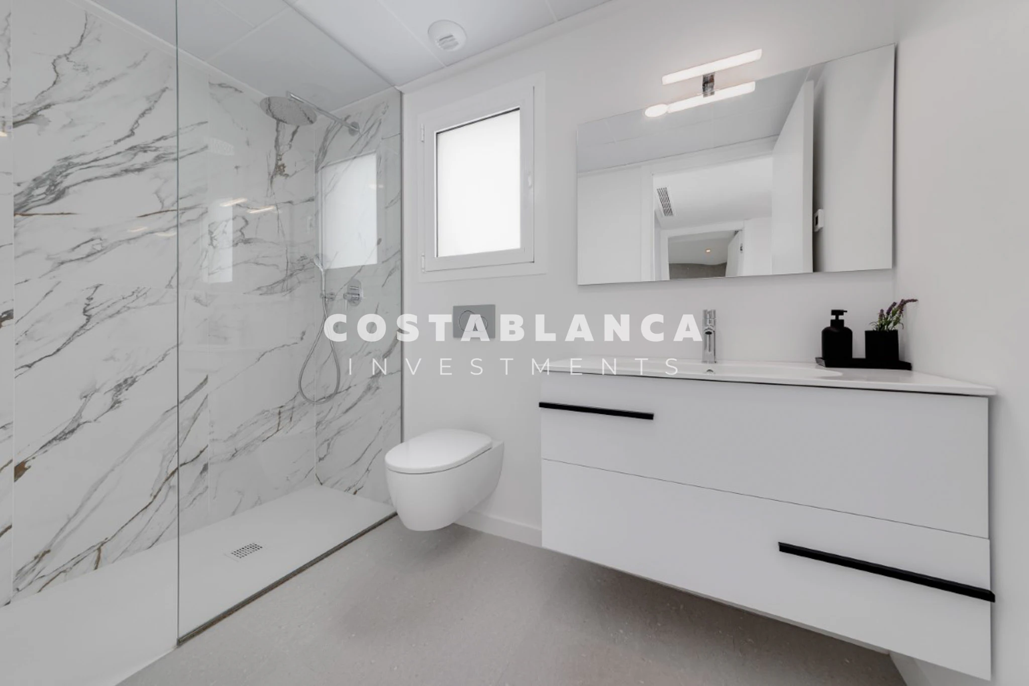 Modern Mediterranean Villa with Solarium and Open Sea Views for sale in Alicante
