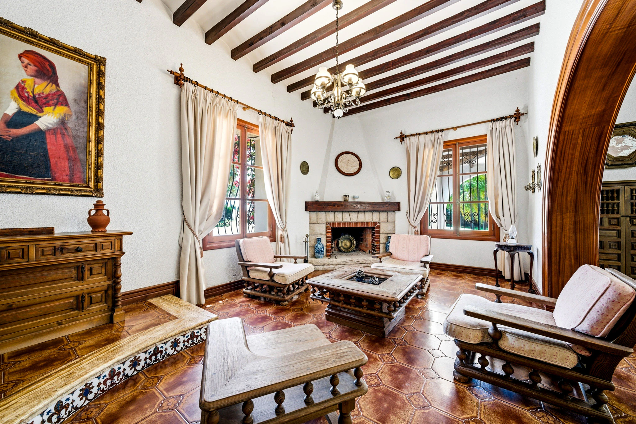 Exclusive Mediterranean Estate with Vineyards and Lakes for sale in Novelda