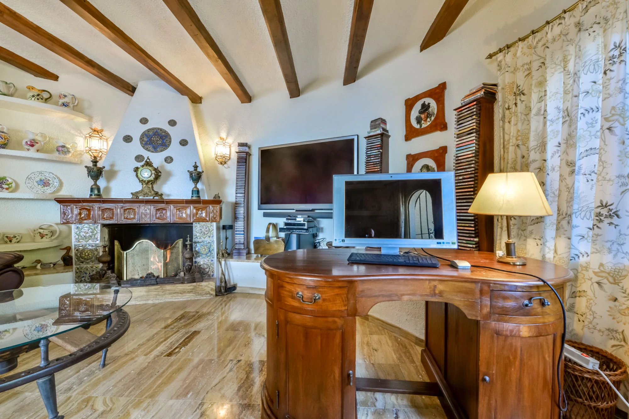 ELEGANCKA WILLA W STYLU HISZPAŃSKIM NA SPRZEDAŻ W ALTEA Z PANORAMICZNYM WIDOKIEM NA MORZE I APARTAMENTEM DLA GOŚCI W MASCARAT