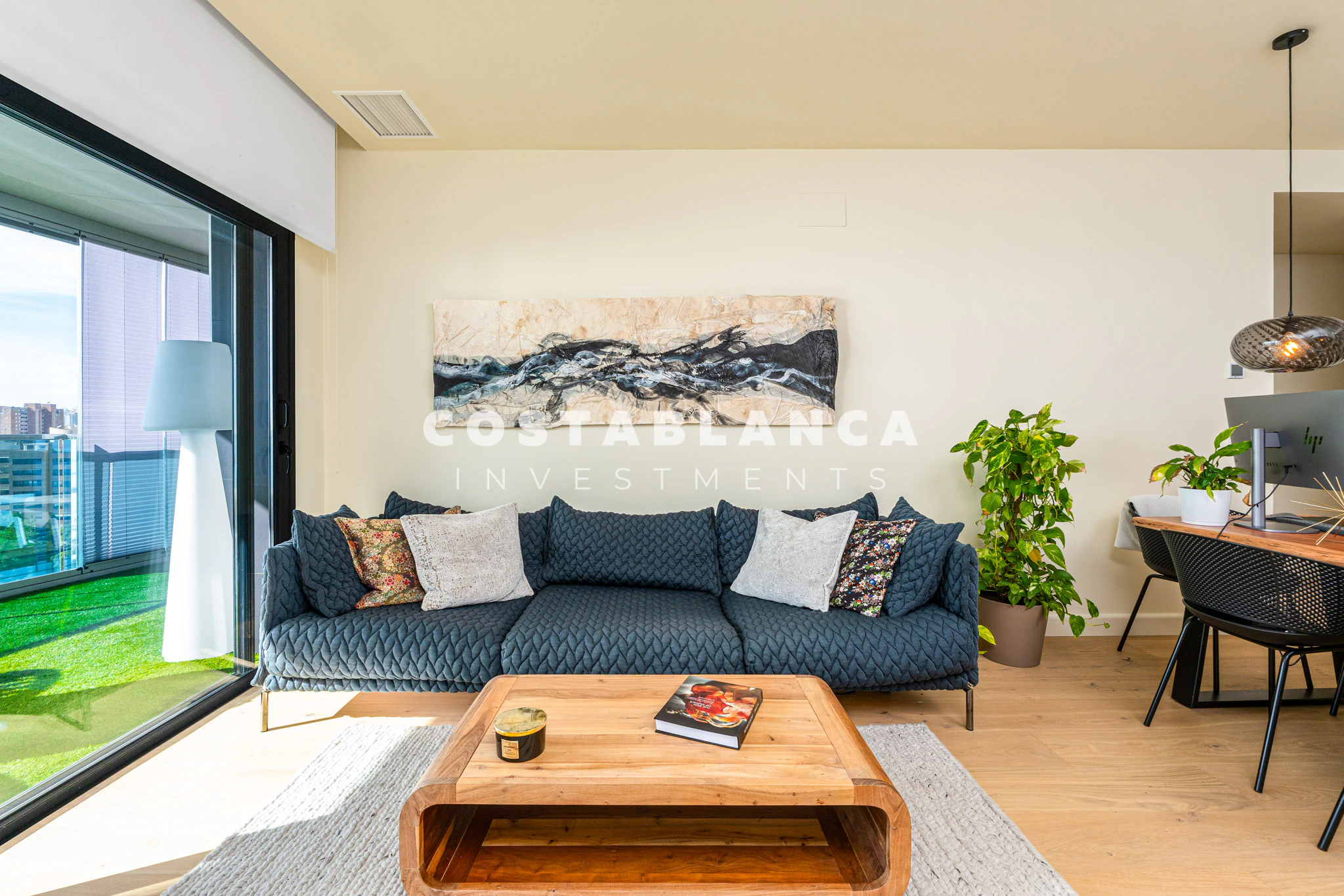 Moderne Luxuswohnung mit Meerblick zum Verkauf in Sunset Drive, Benidorm