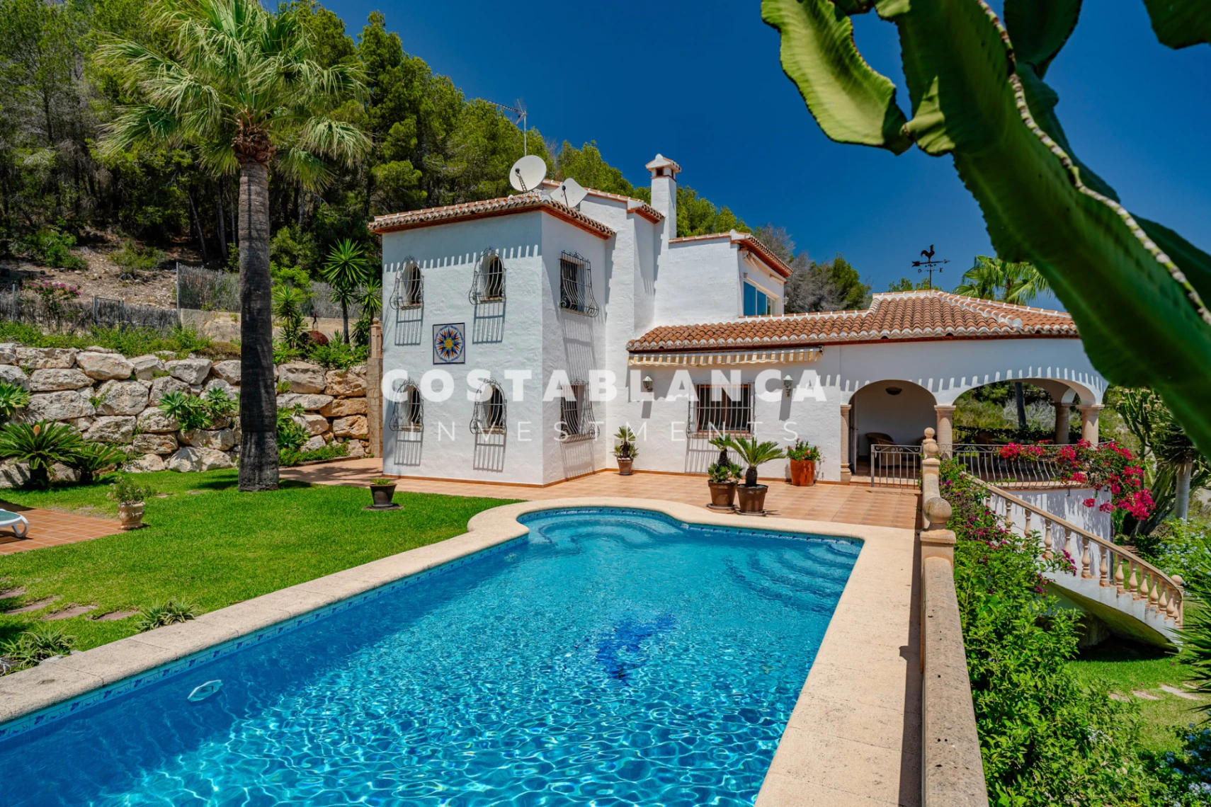 Double Plot Luxury with Uninterrupted Green Zone and Sea Views for sale in Javea