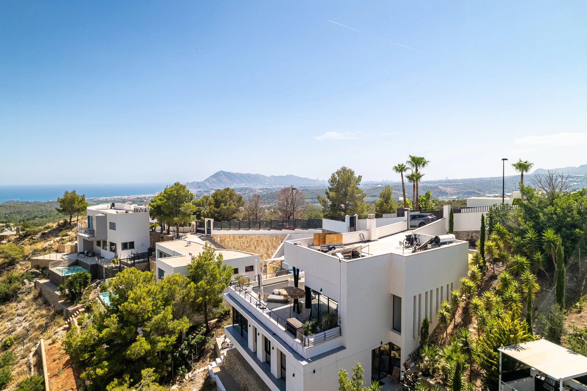 Luxury Villa in Altea with open views and High-End Finishes