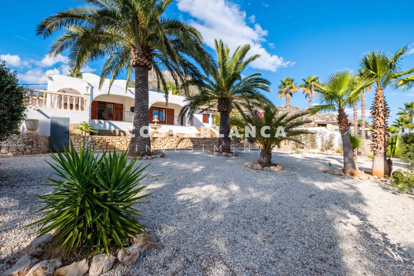 Ruime villa met gastenappartement, uitzicht op zee te koop in Calpe