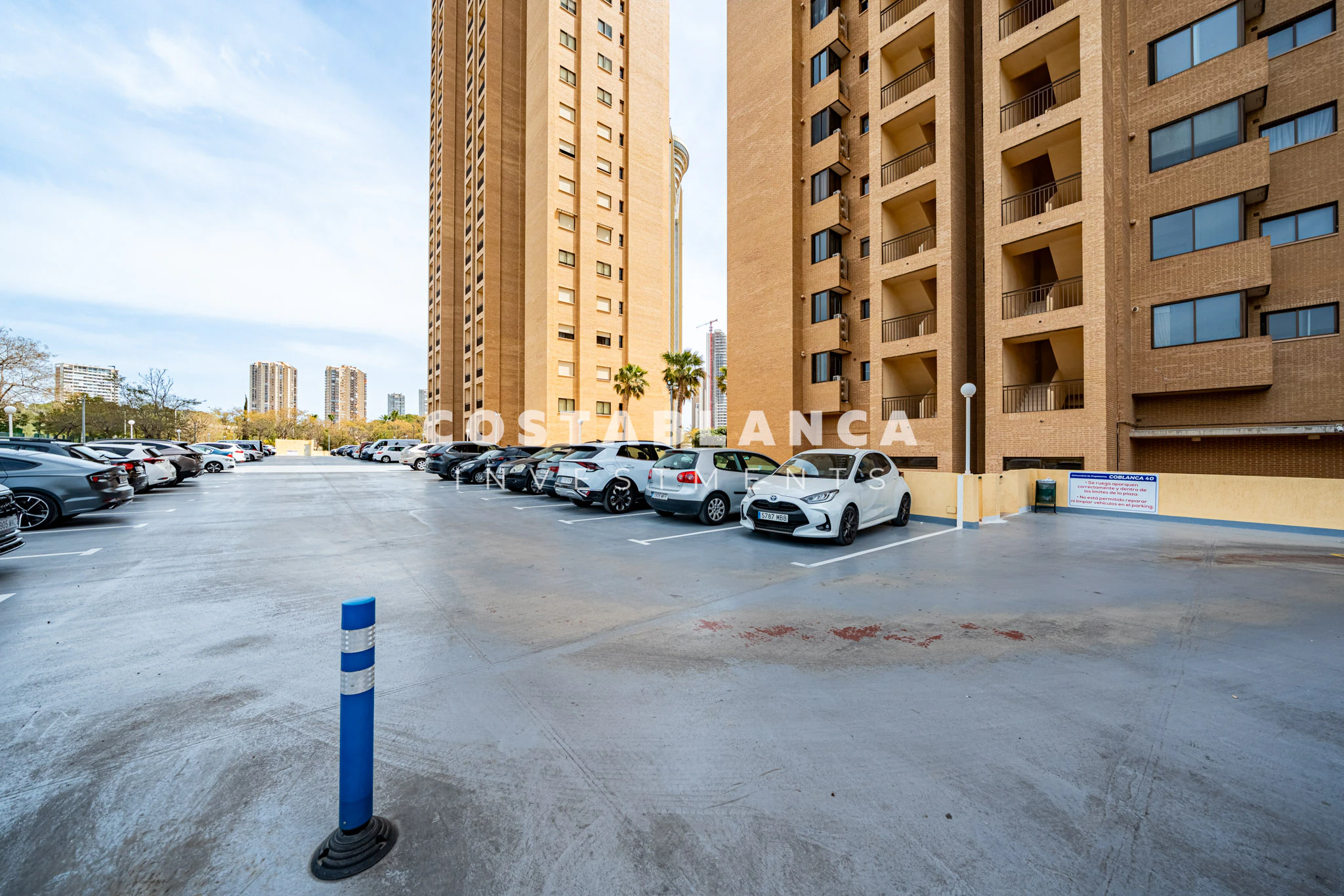 Espectacular apartamento en la vigésima planta en Poniente con vistas panorámicas al mar en venta en Benidorm.