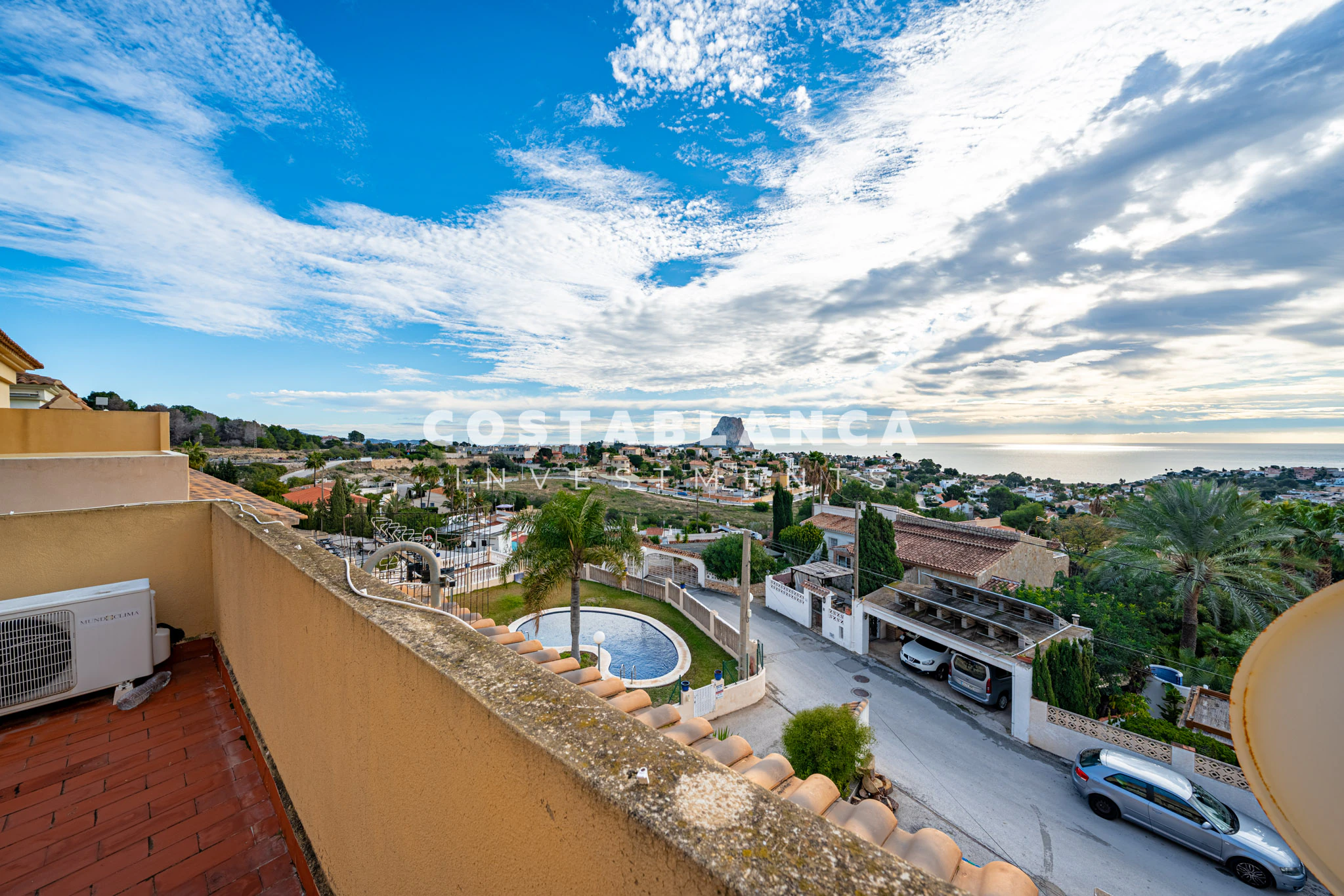 Duplex for Sale in Calpe with Panoramic Sea Views