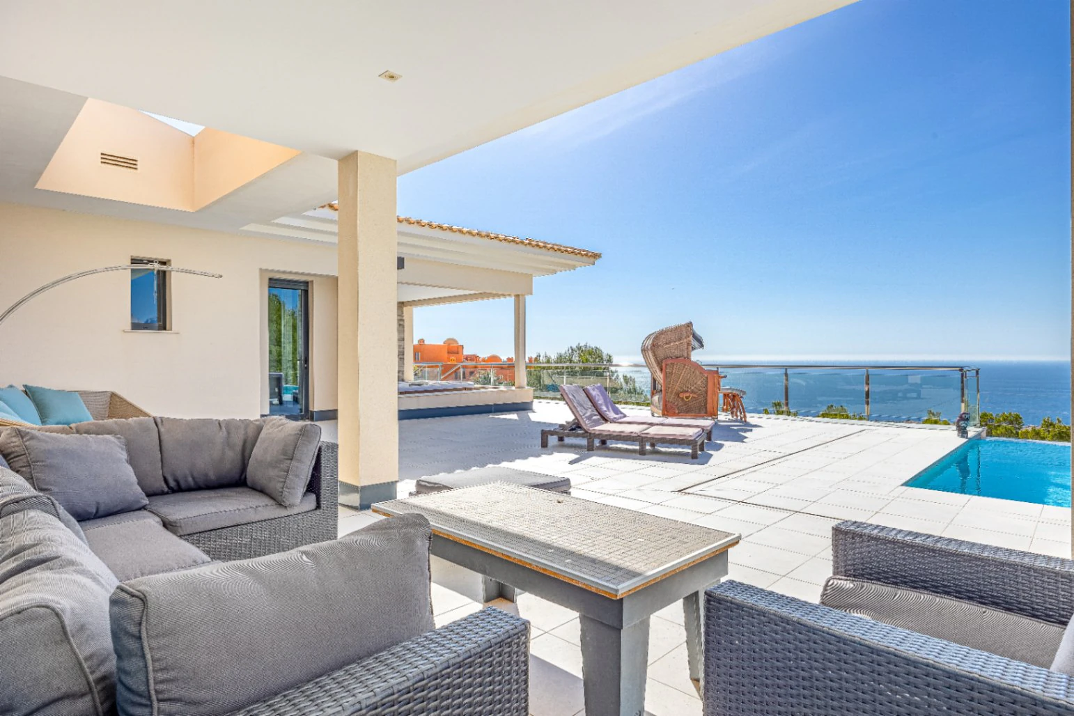 Contemporary Deluxe Residence for Sale in Altea la Vella