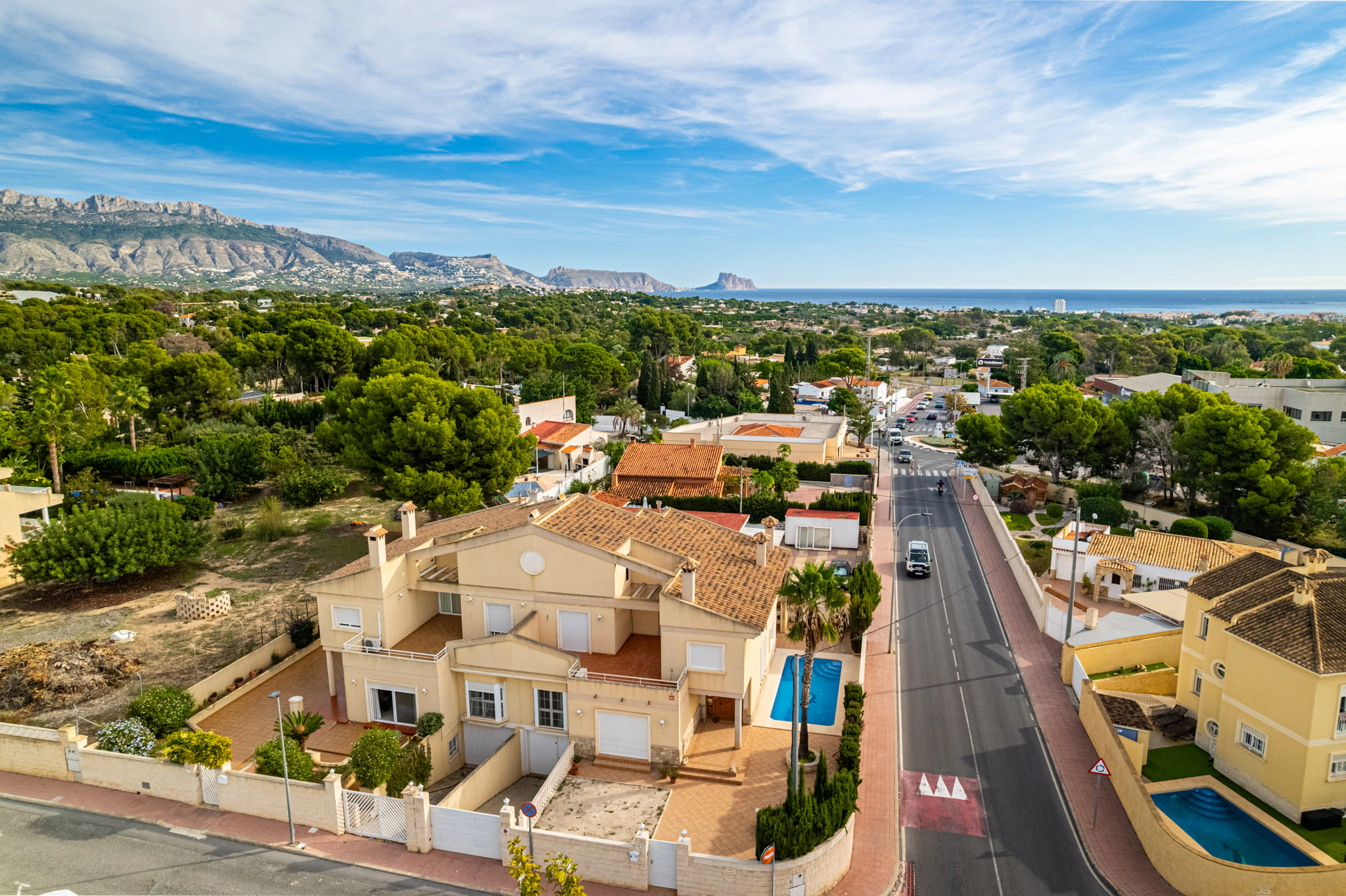 Vila lumineuse et spacieuse à vendre à Alfaz del Pi