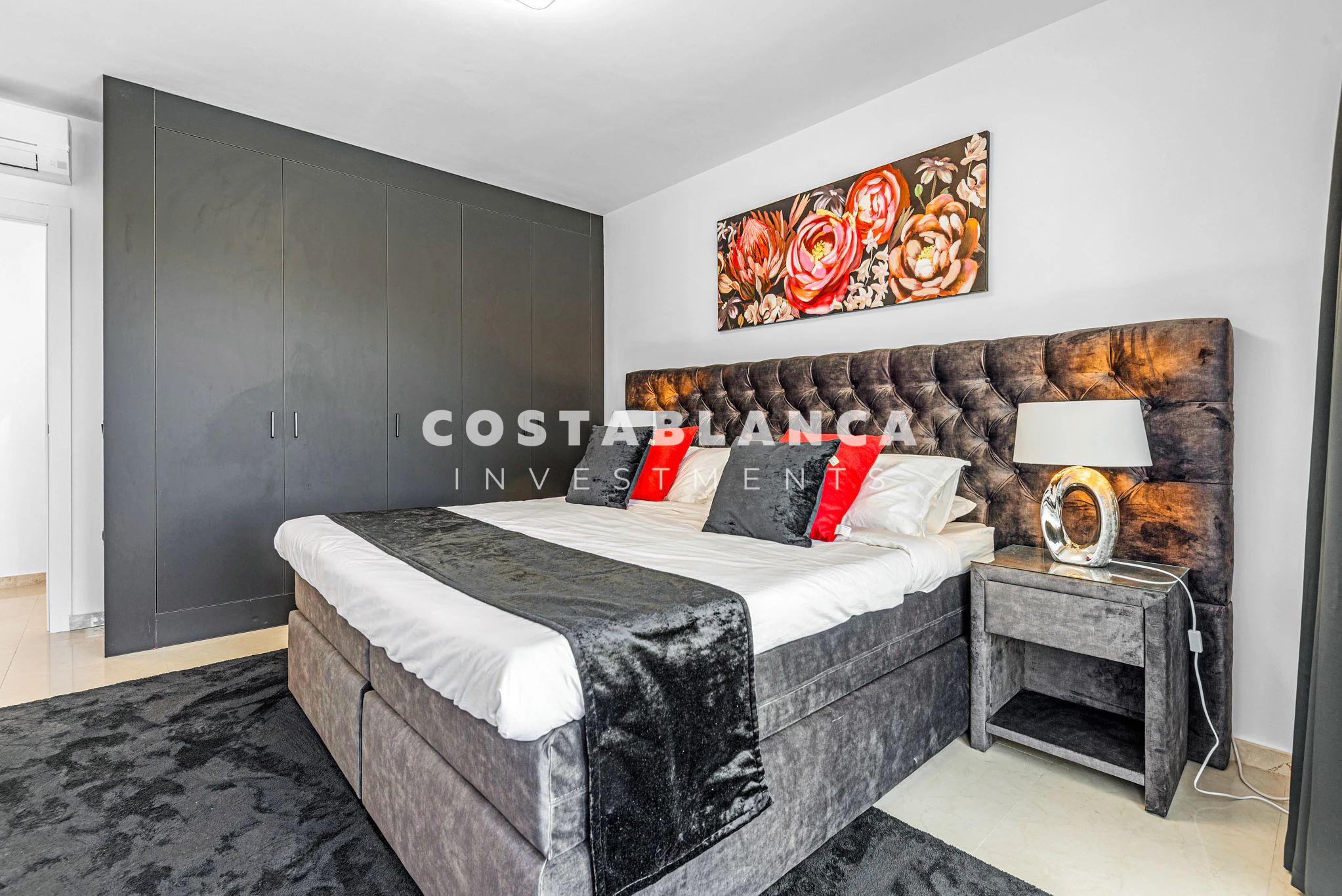 Designer Villa met Infinity Uitzichten over de Costa Blanca Te Koop In Altea Hills