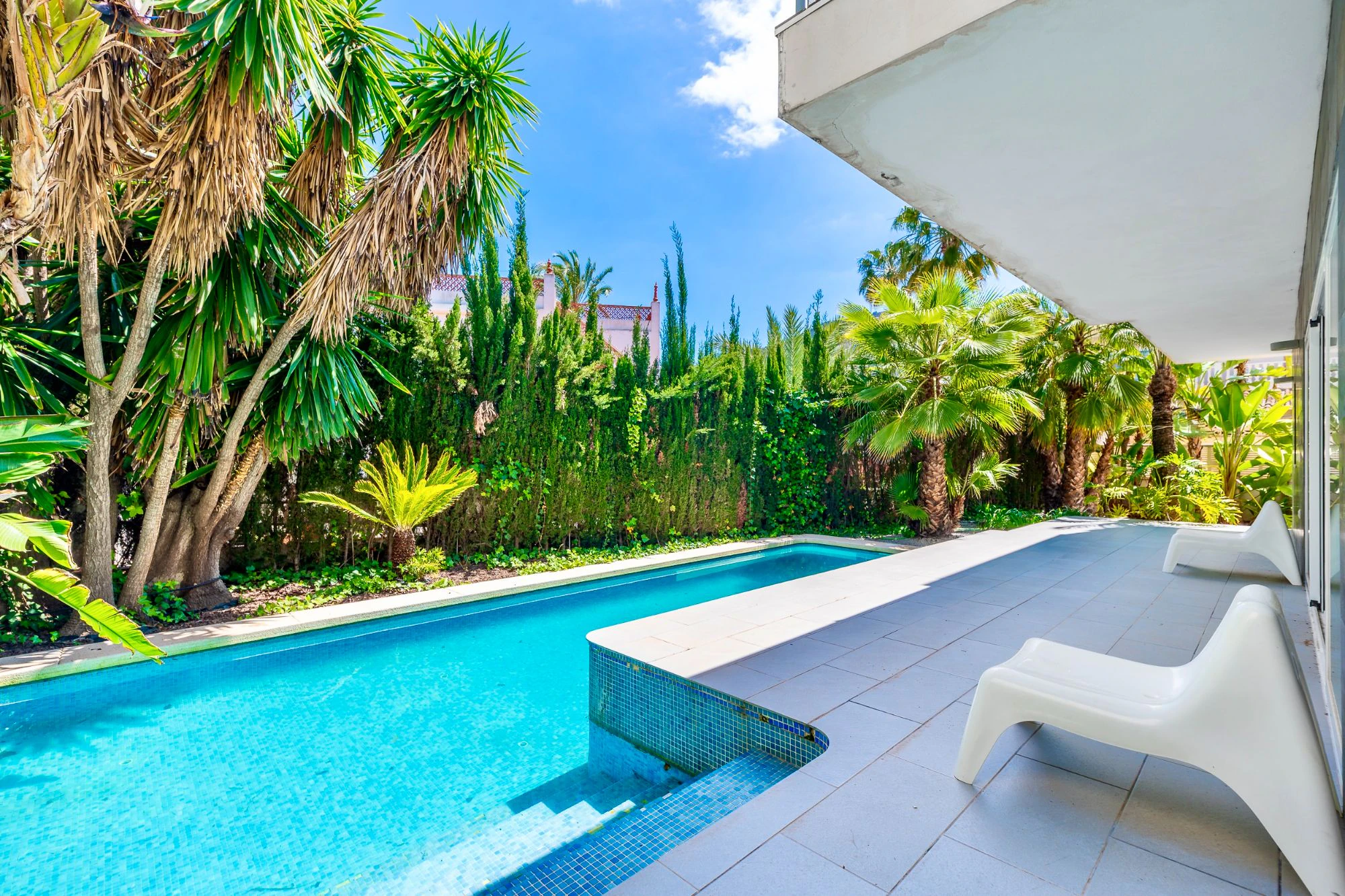 Villa élégante de 4 chambres à vendre à Albir - Emplacement privilégié avec vue sur la montagne