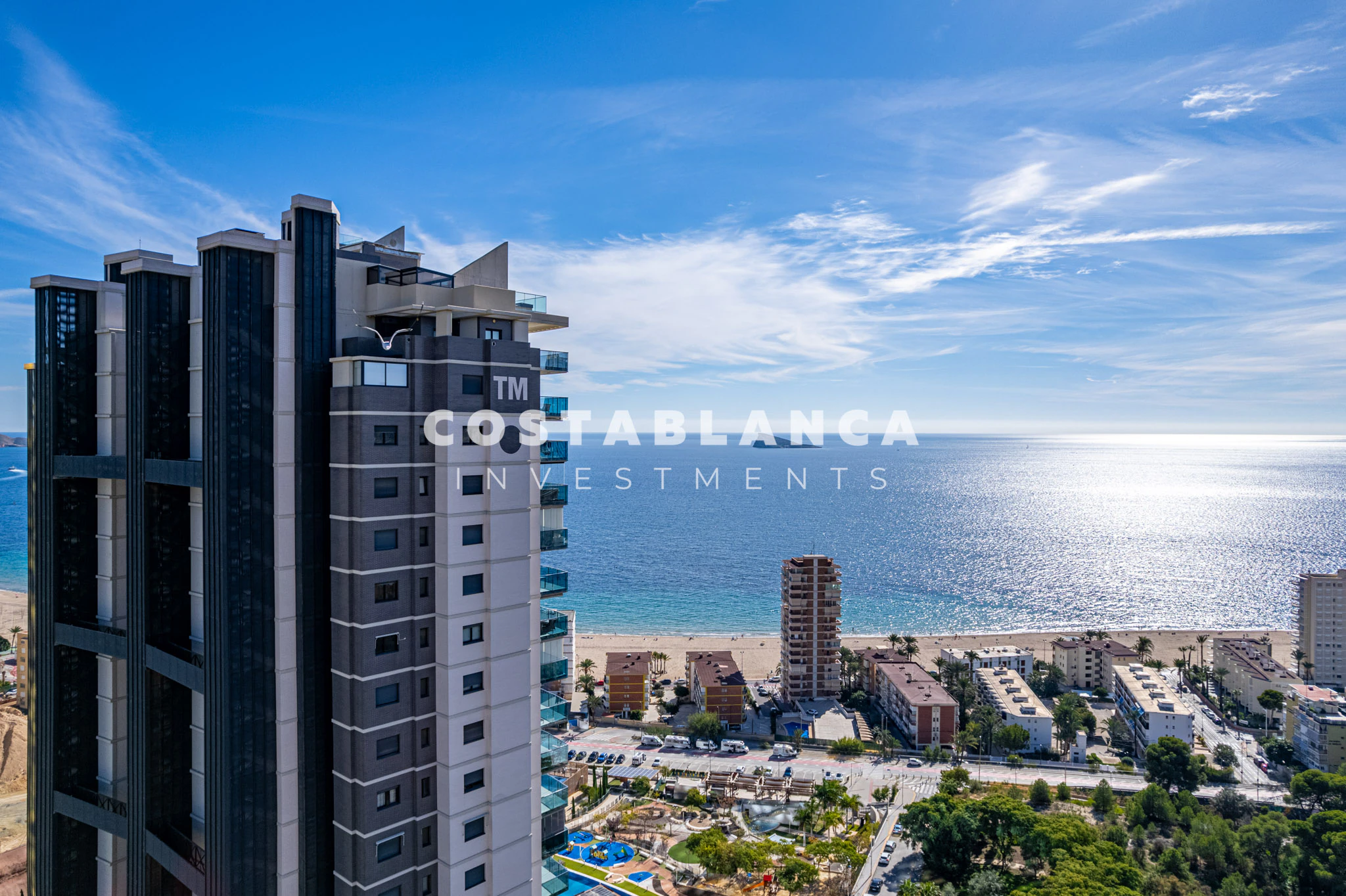 Moderne Luxuswohnung mit Meerblick zum Verkauf in Sunset Drive, Benidorm