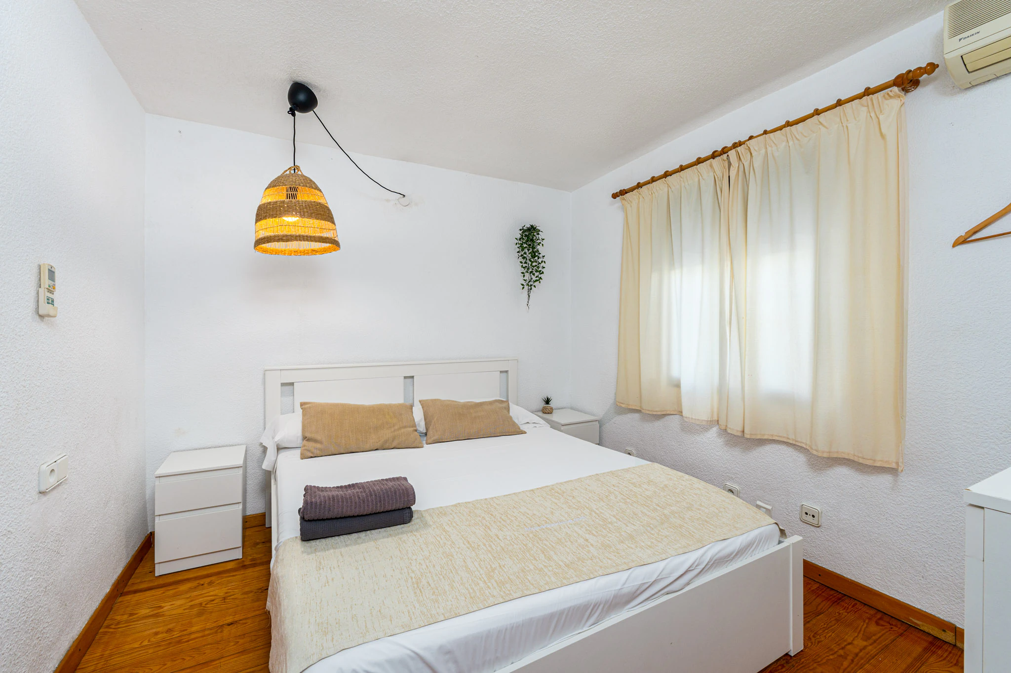 Spacious Villa With Sports Areas, Guest Apartment for sale in Polop