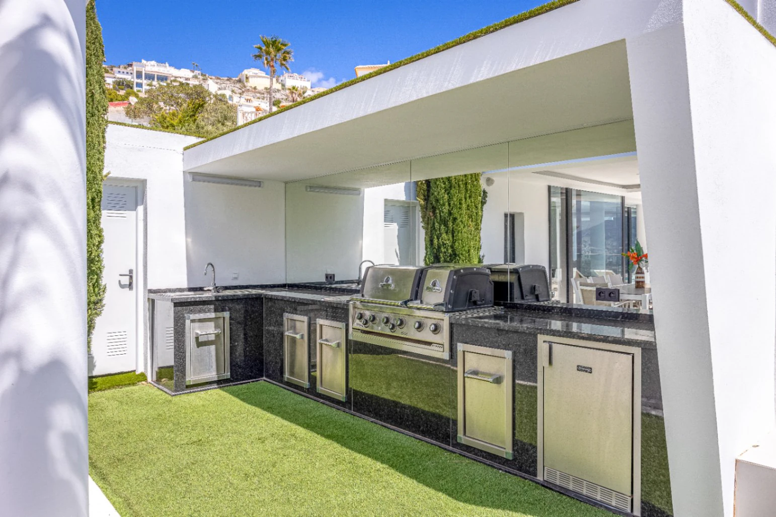 Modern Villa with Infinity Pool for Sale in Altea Hills