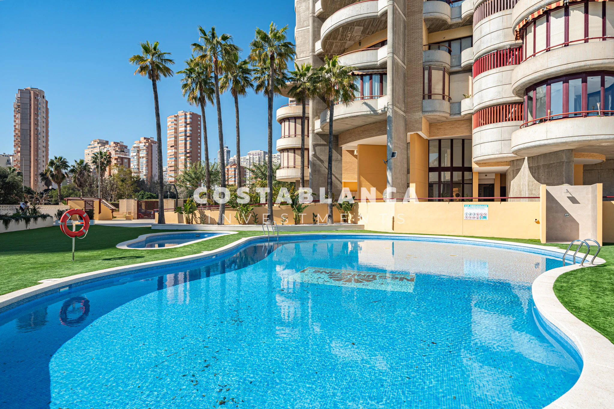 Apartment for Sale Entire 38th Floor of the Iconic Negurigane Building for sale in Benidorm