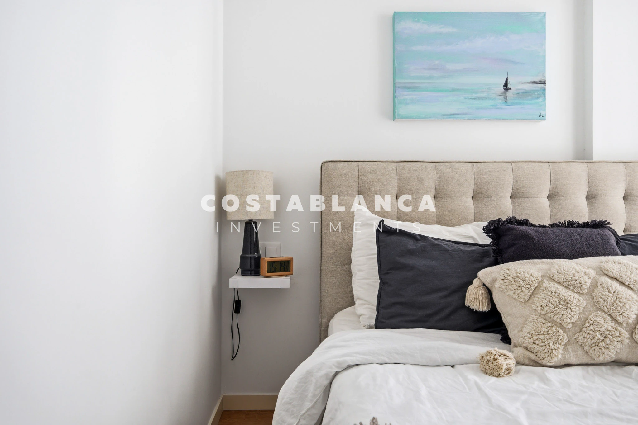Moderne Wohnung zu verkaufen in Benidorm Poniente mit Pool und hoher Mietrendite.