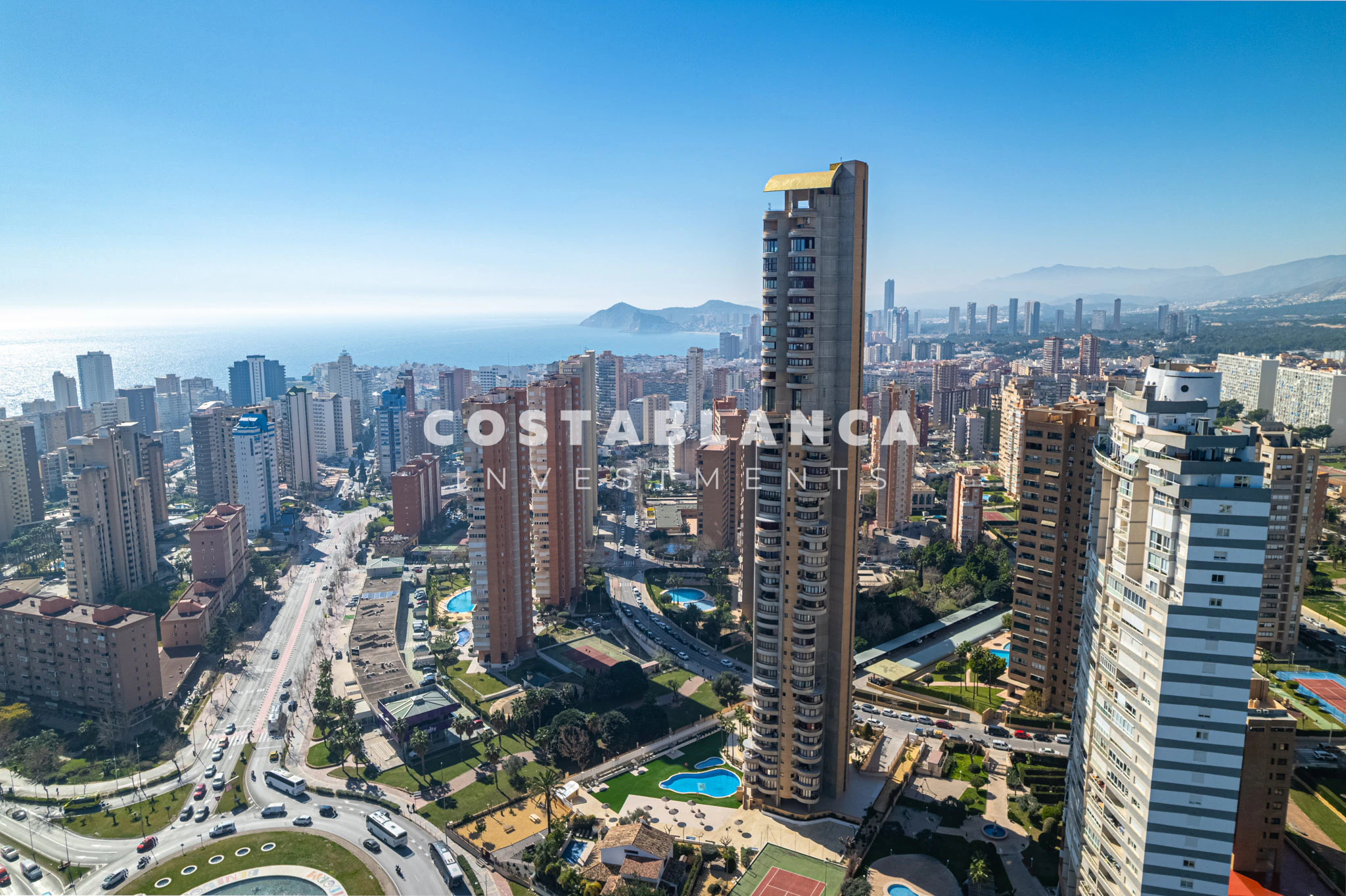 Apartment for Sale Entire 38th Floor of the Iconic Negurigane Building for sale in Benidorm