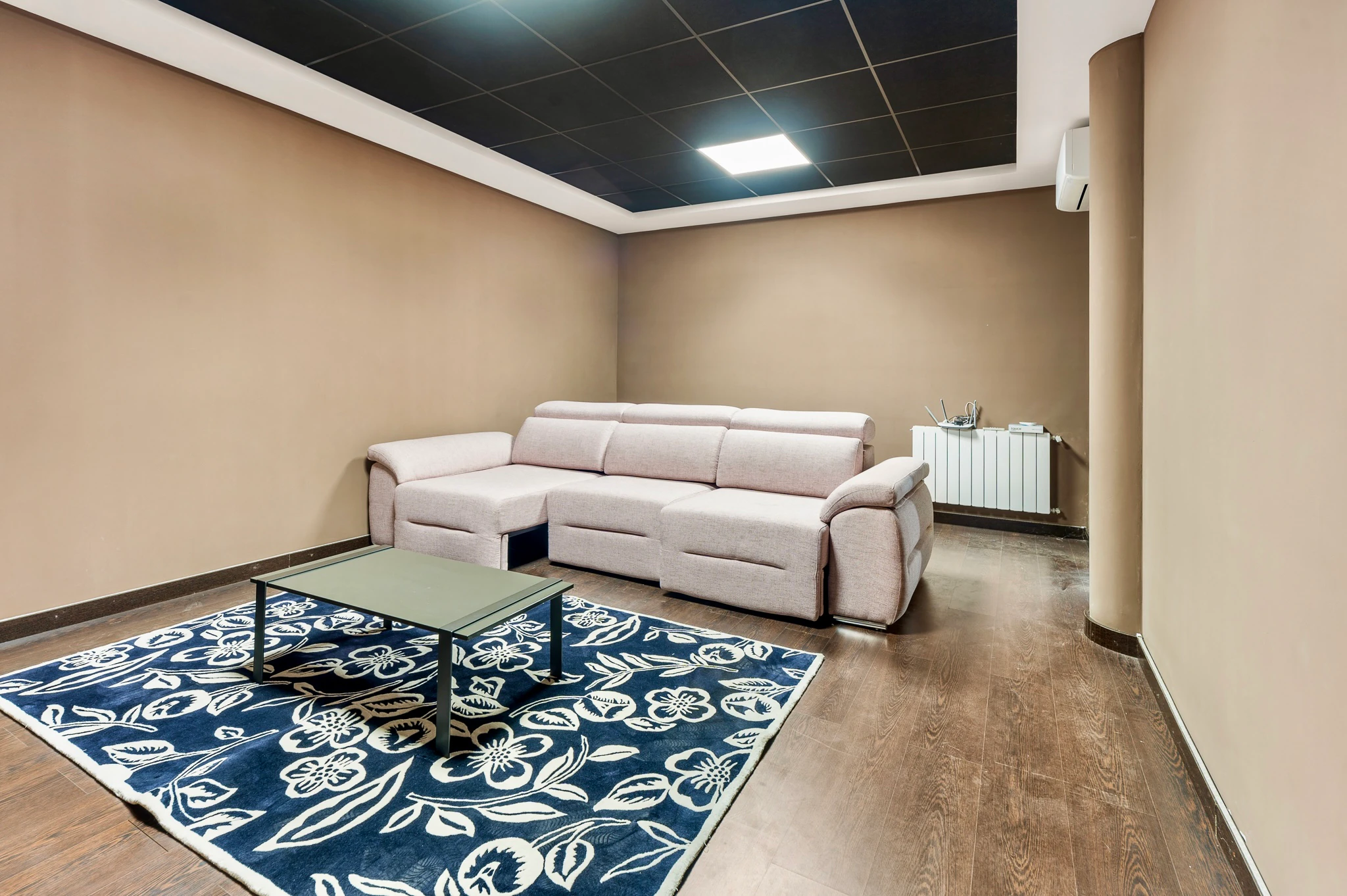 Moderne Villa zum Verkauf in Alfaz del Pi mit Sauna und Kino
