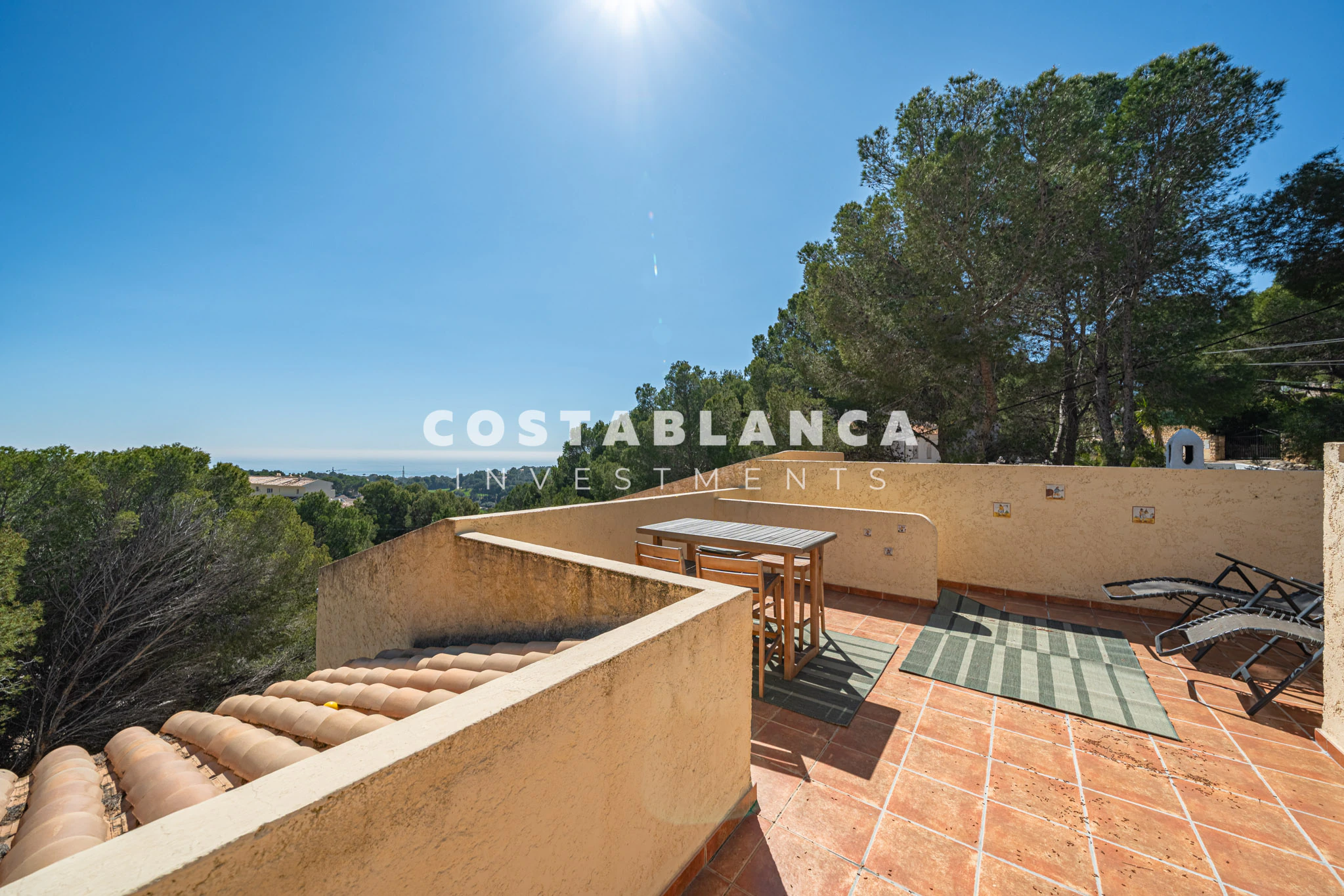Villa privée avec vue sur la mer sur un terrain de 2 120 m2 à vendre à Altea