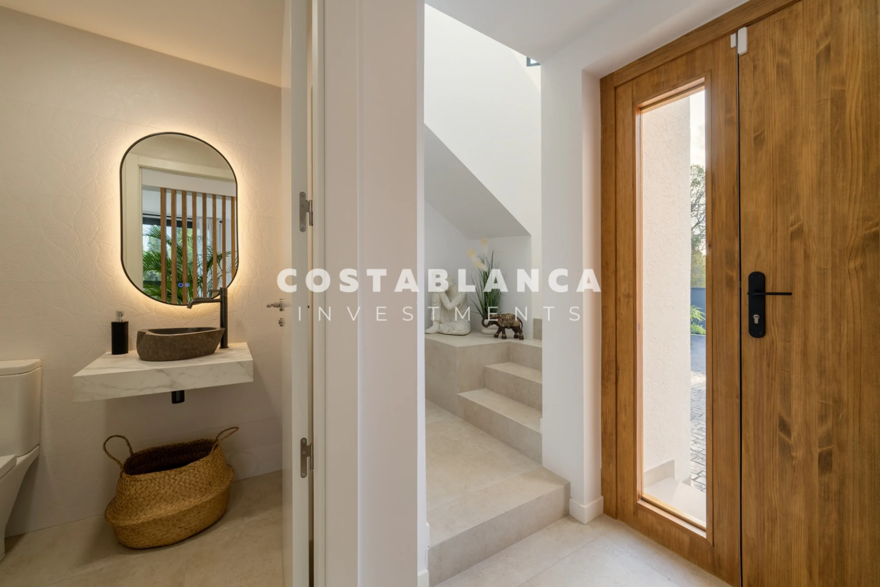 Moderne Ibiza Villa met Privé Zwembad en Dakterras in Altea