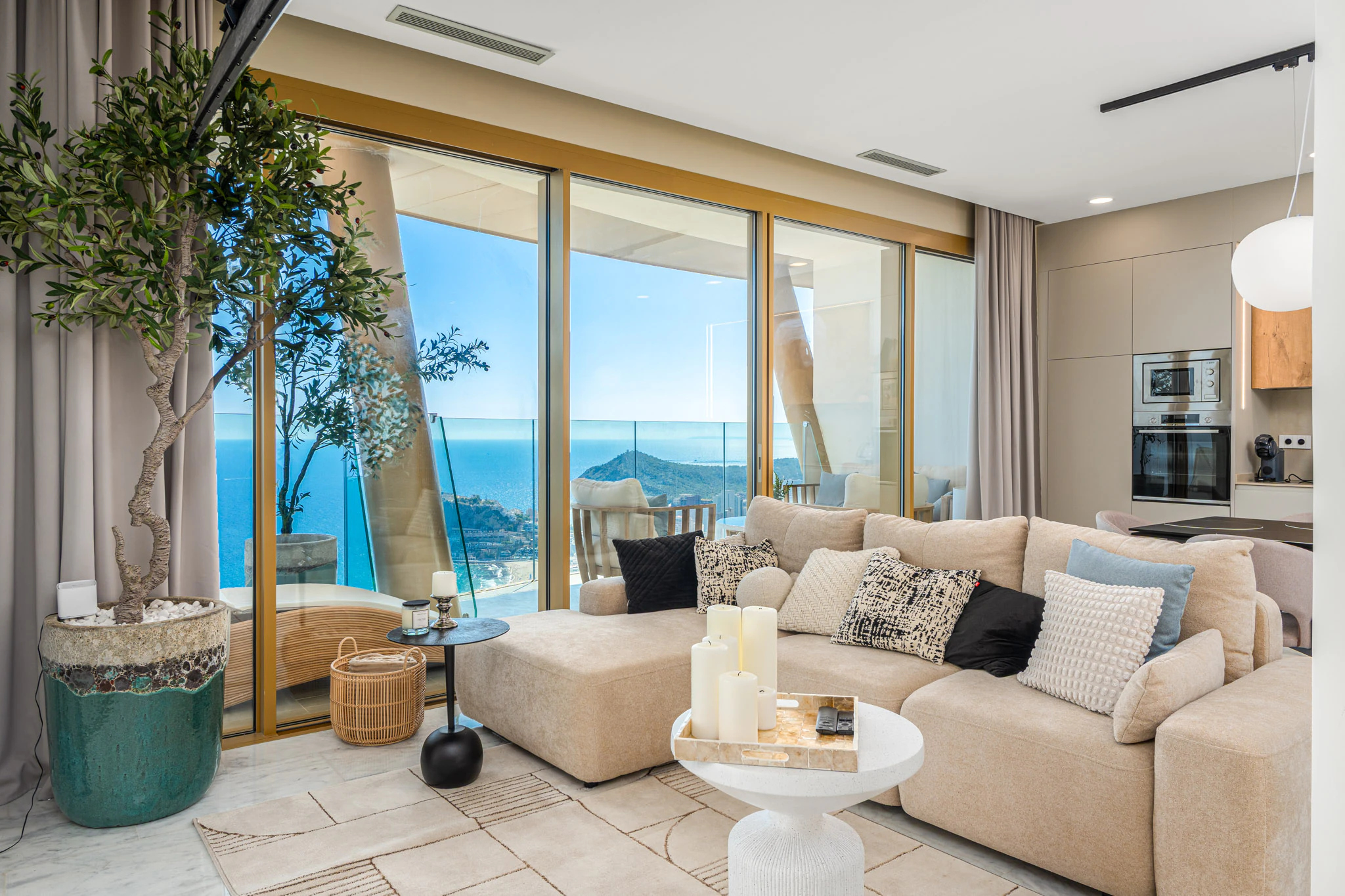 43. Etage Residence mit Meer- und Bergblick zu verkaufen in Benidorm
