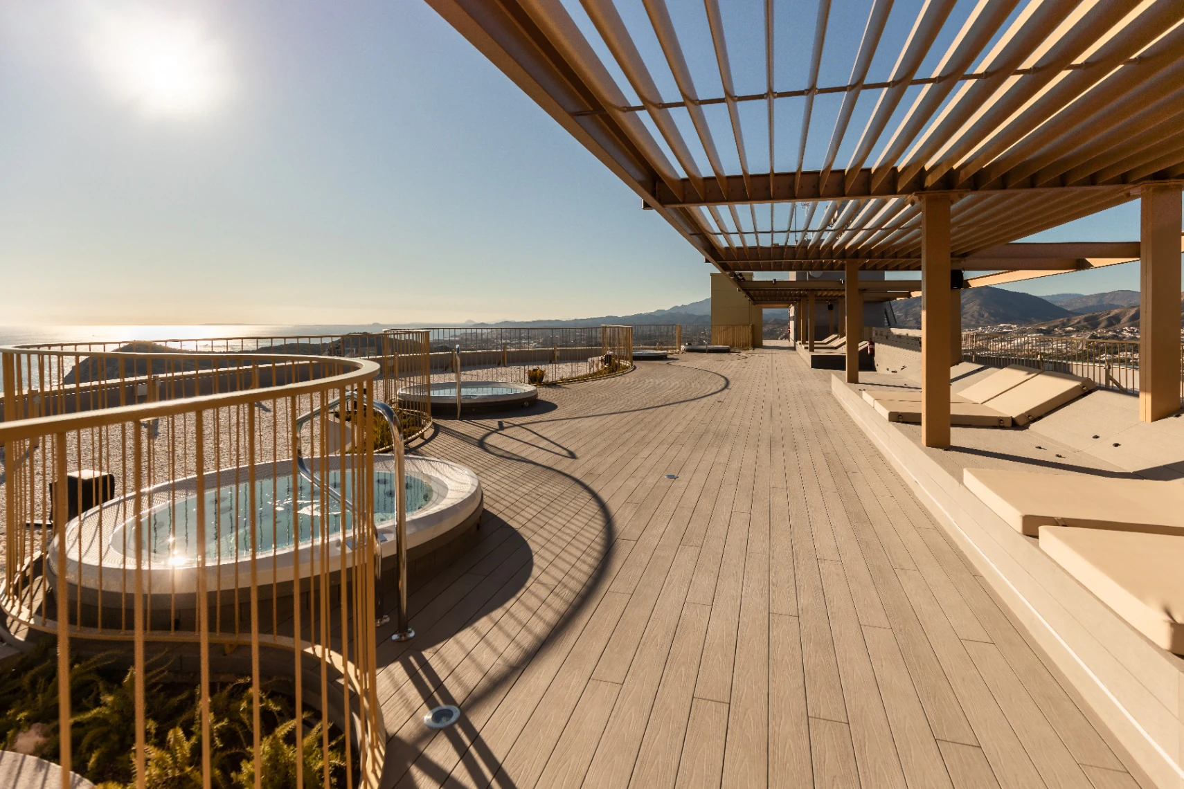 43. Etage Residence mit Meer- und Bergblick zu verkaufen in Benidorm