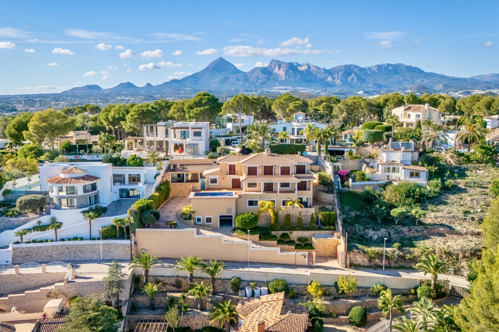 Villa méditerranéenne à vendre à La Olla, Altea avec une vue imprenable sur la mer