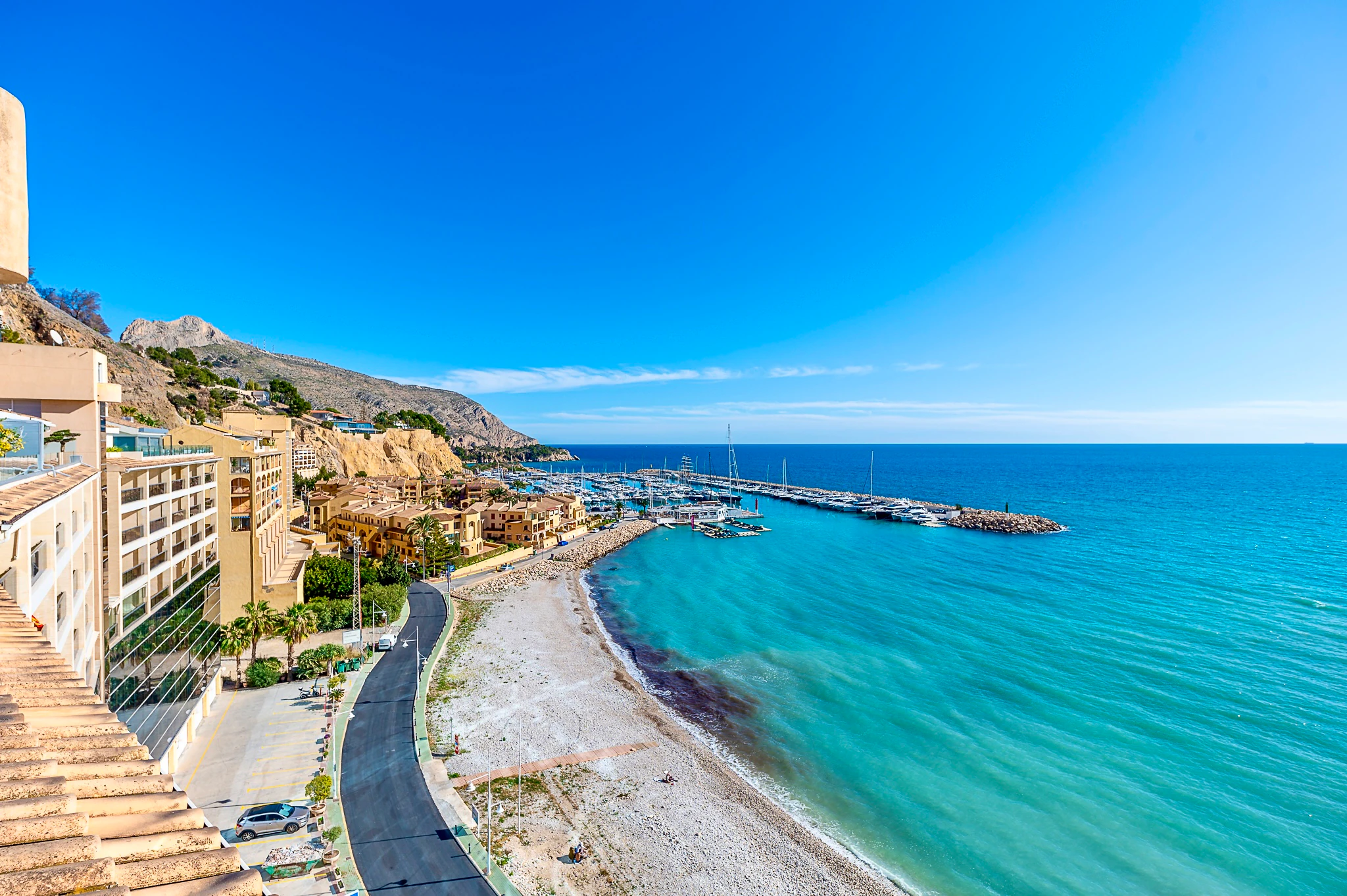 Ático en venta en Altea Mascarat con gigantesca terraza e impresionantes vistas al mar