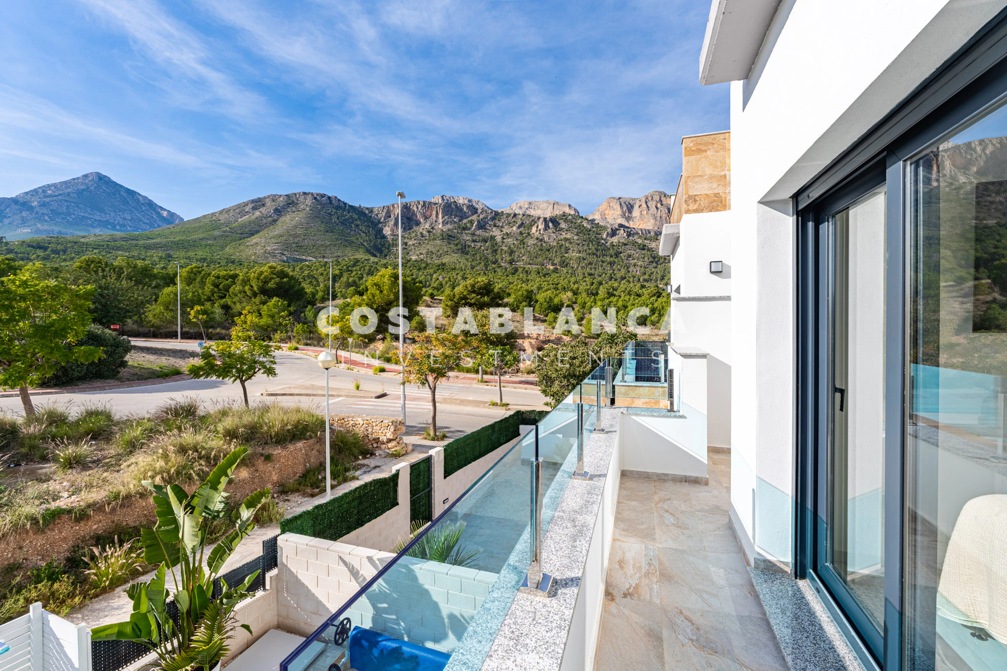 Modern Semi-Detached Villa for sale in Polop