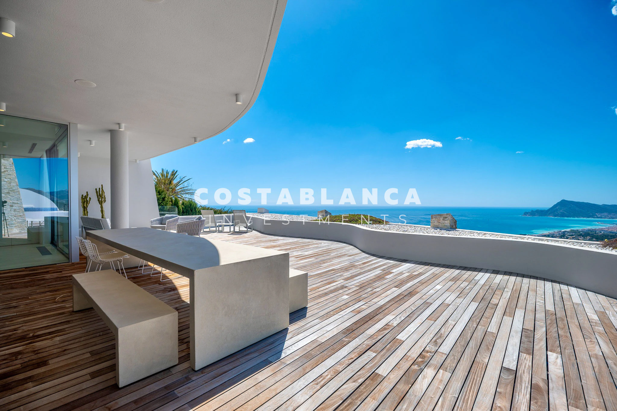 Luxury Penthouse with Panoramic Sea & Mountain Views for sale in Altea La Vella