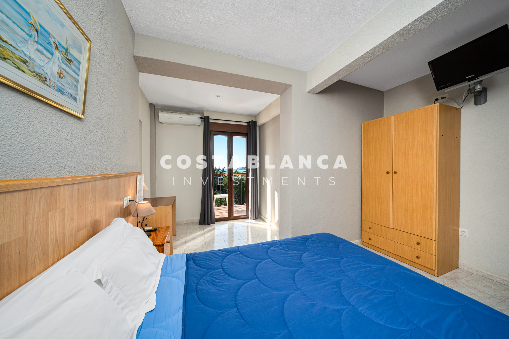 Centrally Located Hotel with Sea Views and Apartment Conversion Opportunity for sale in Altea