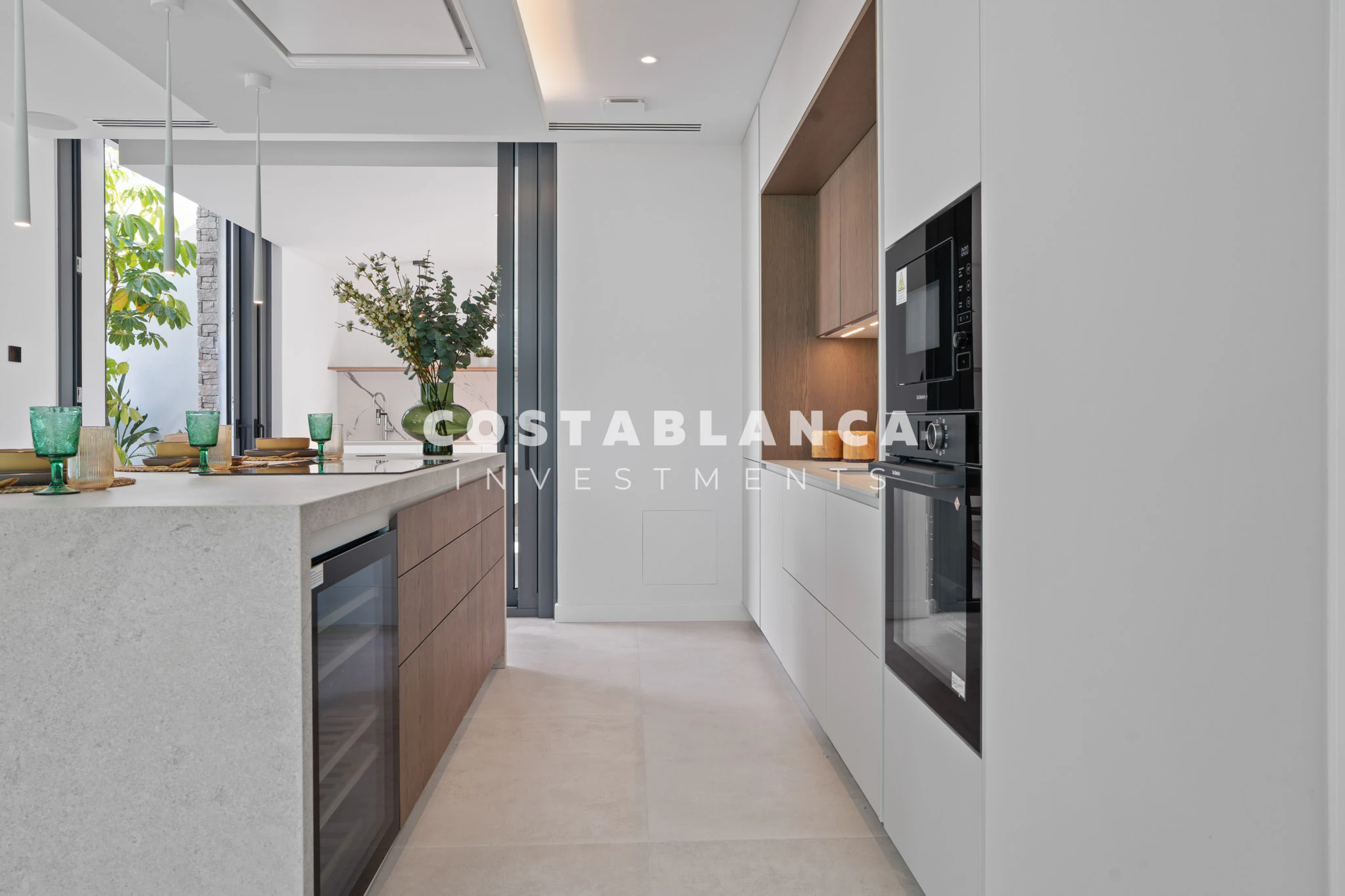 Moderne onafhankelijke villa's met privé-tuinen en hoogwaardige afwerkingen te koop in Benidorm