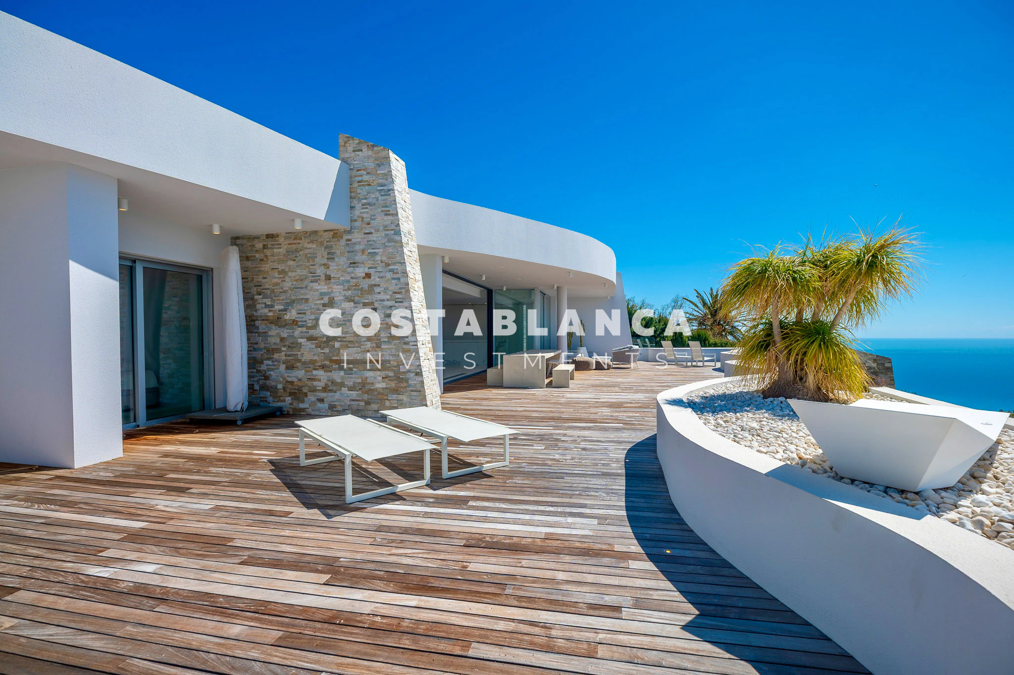 Luxury Penthouse with Panoramic Sea & Mountain Views for sale in Altea La Vella