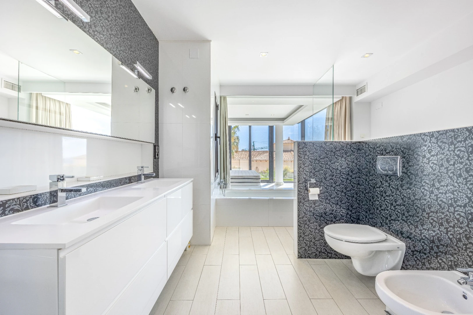 Modern Villa with Infinity Pool for Sale in Altea Hills