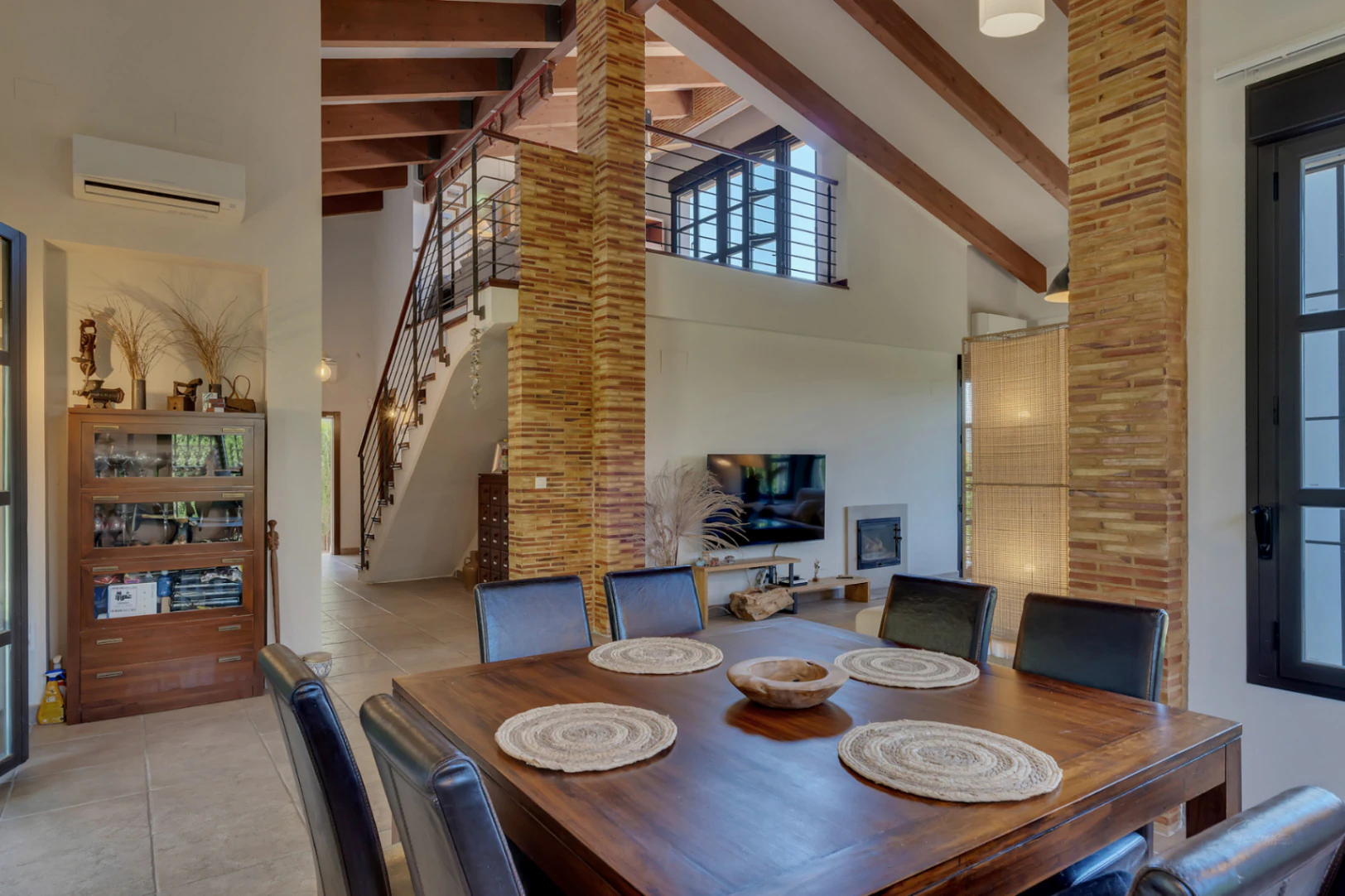 Impresionante Villa a la venta en Jávea, con piscina interior y exterior