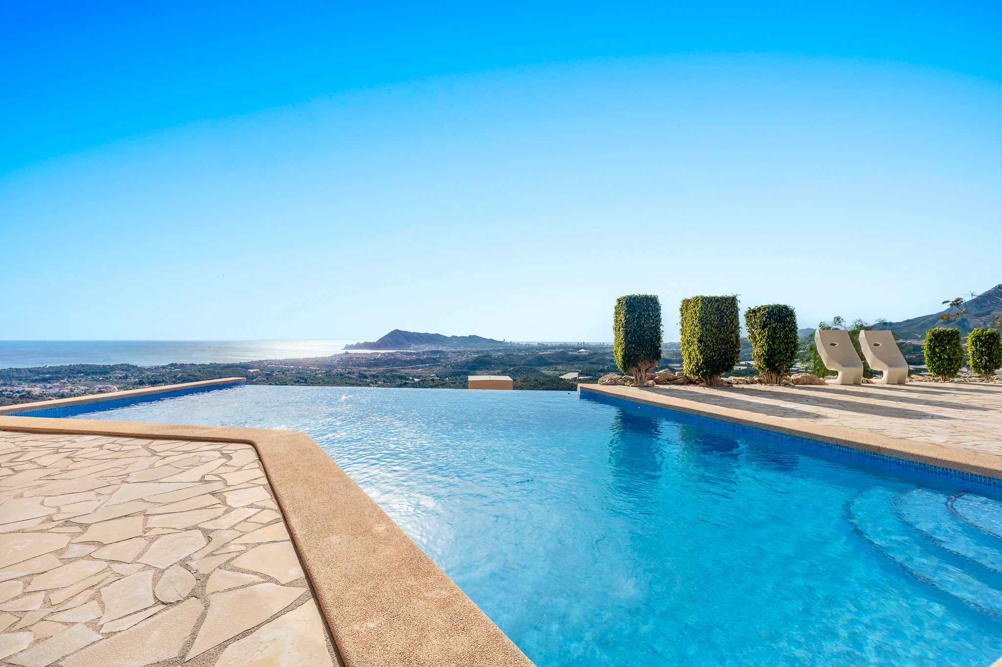 Luxe villa met 7 slaapkamers te koop in Altea met panoramisch uitzicht