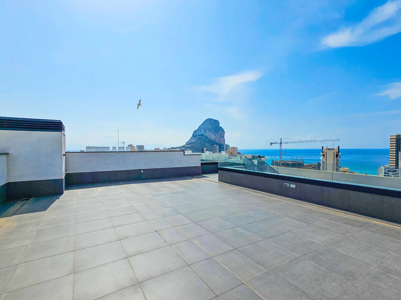 PentHouse in Calpe met 77m2 dak en op loopafstand van het strand
