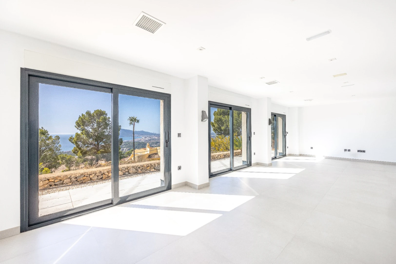 Contemporary Deluxe Residence for Sale in Altea la Vella