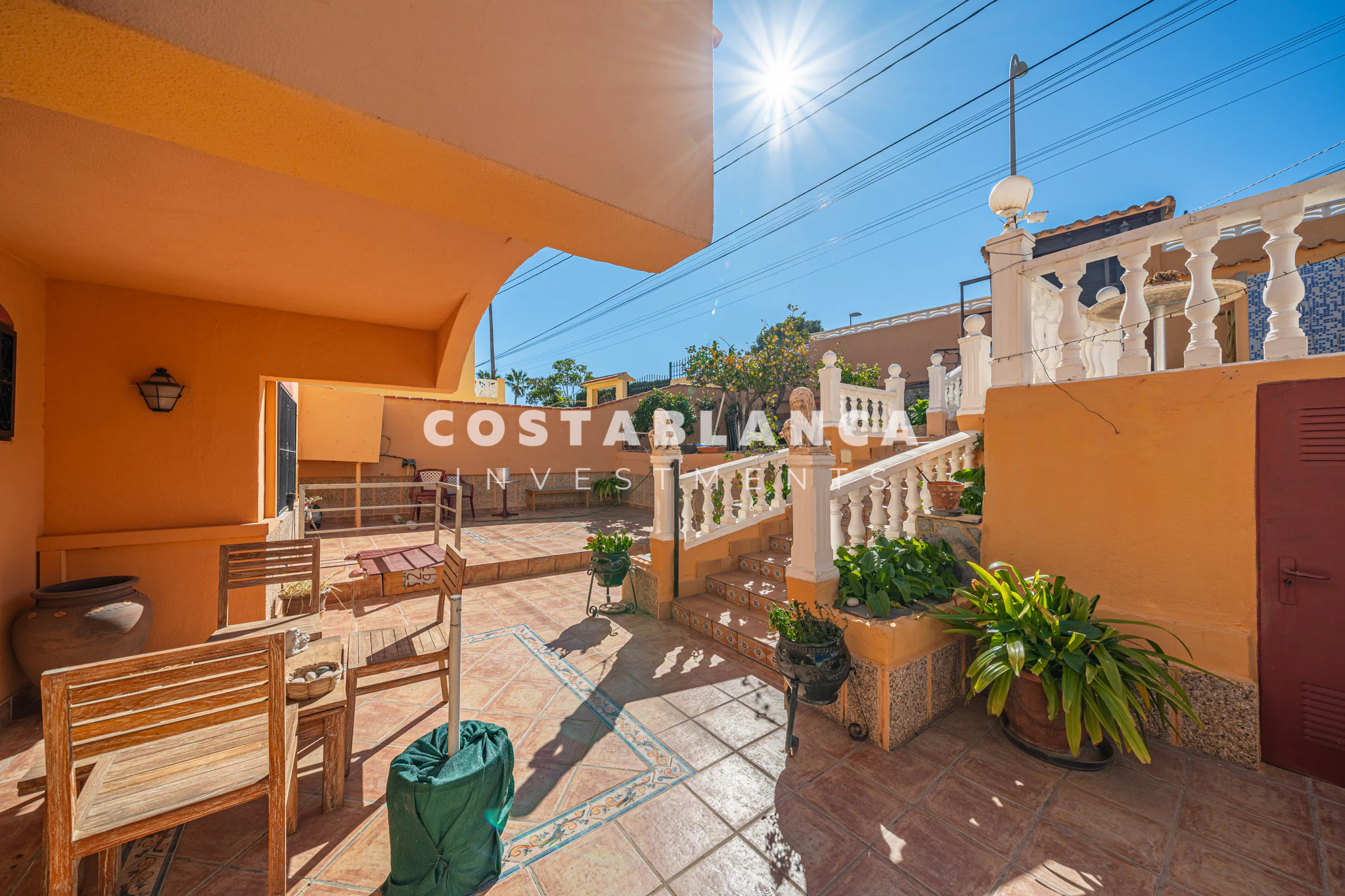 Large Family Home with Pool and Summer Kitchen for sale in La Nucía