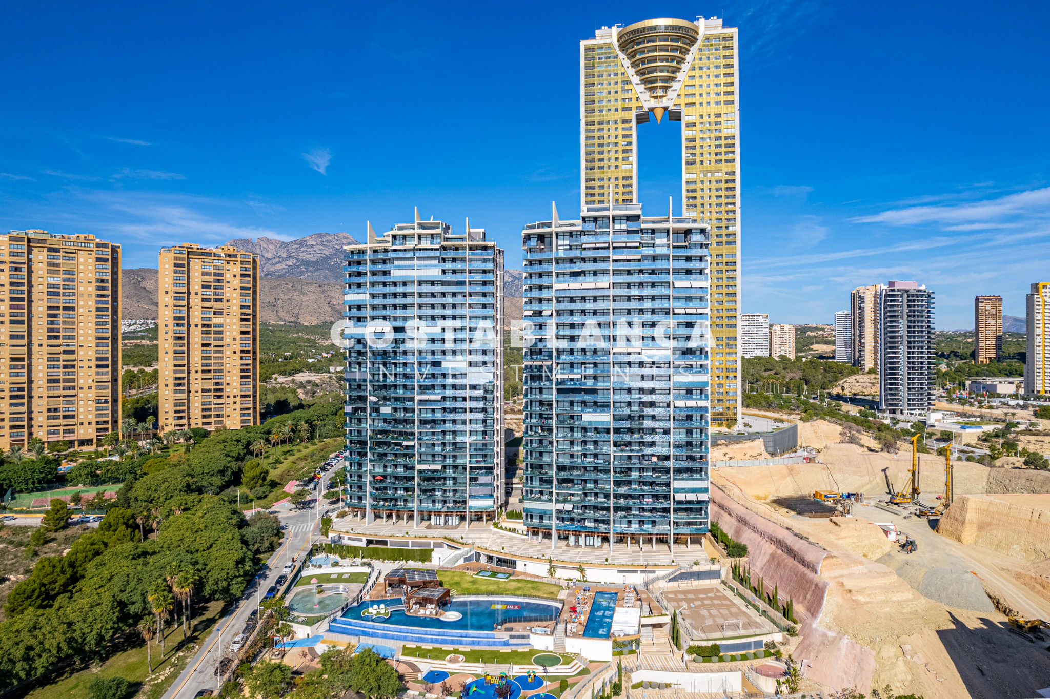 Moderne Luxuswohnung mit Meerblick zum Verkauf in Sunset Drive, Benidorm