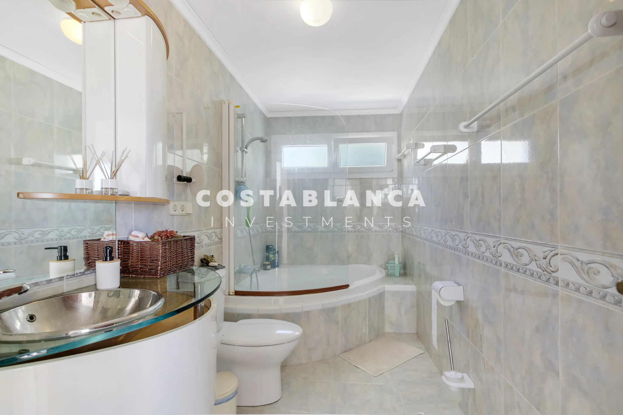 Villa zu verkaufen in Altea La Vella