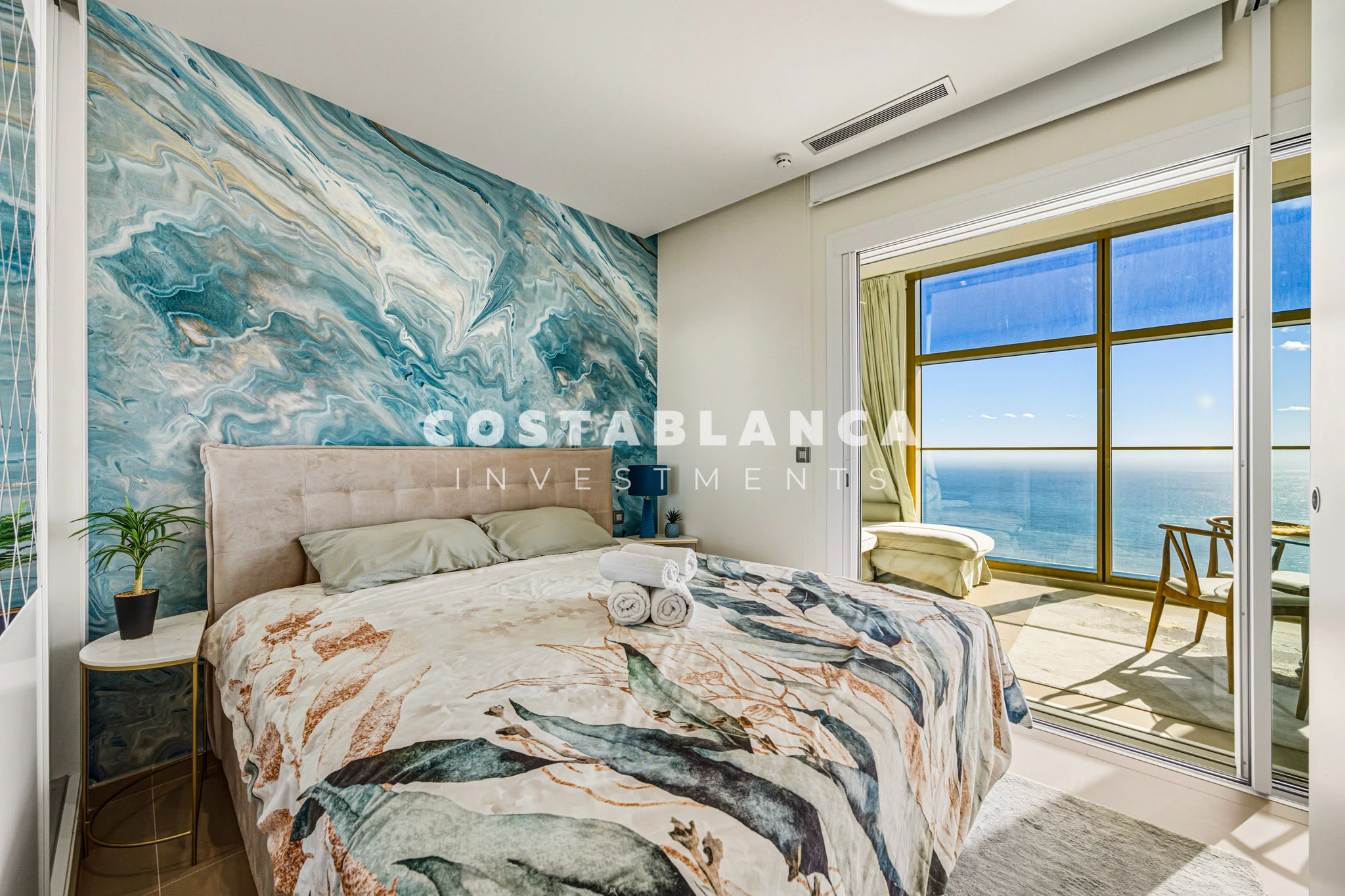 Appartement de luxe au 37e étage avec vues panoramiques sur la mer à Benidorm