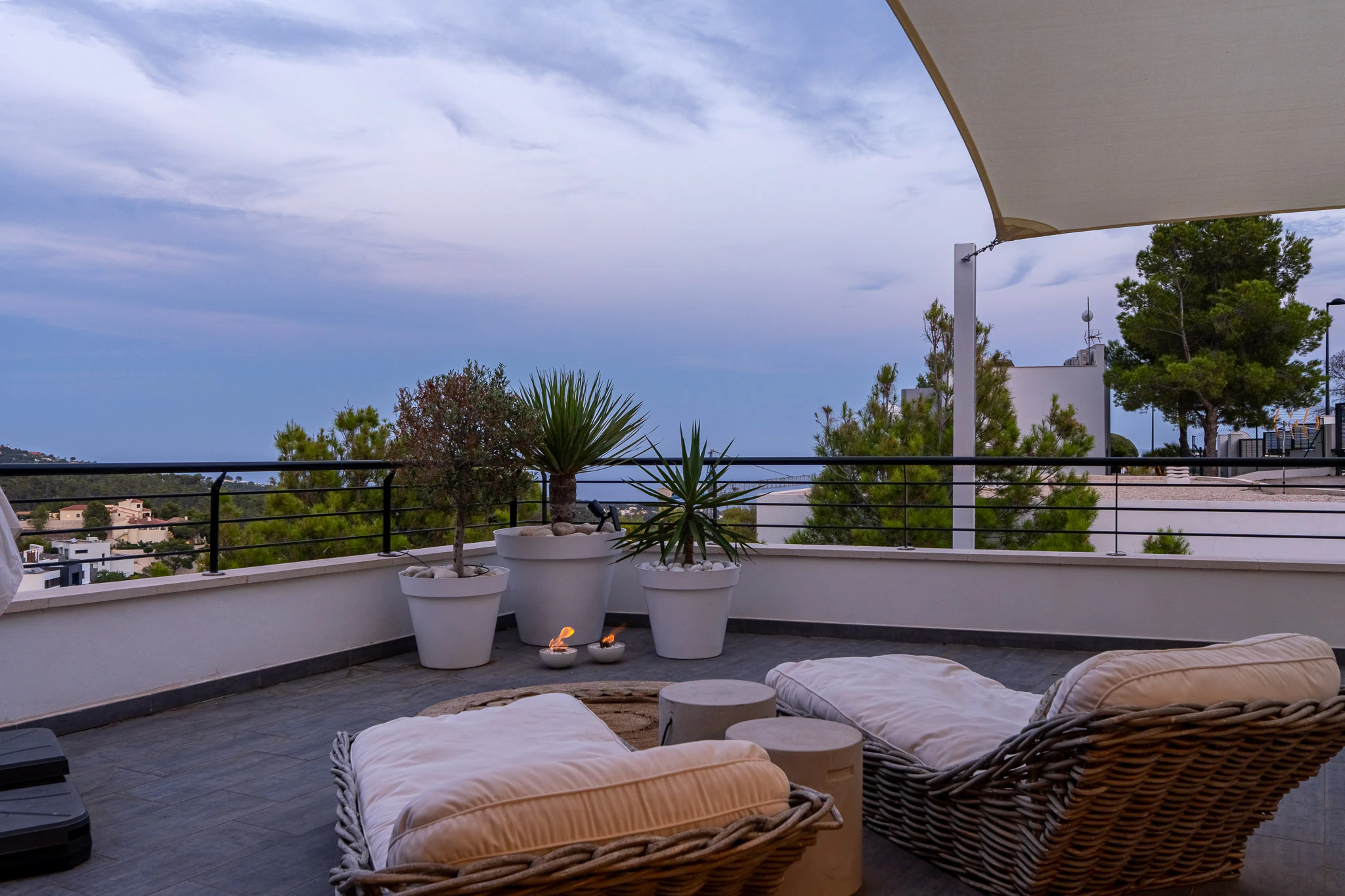 Luxury Villa in Altea with open views and High-End Finishes